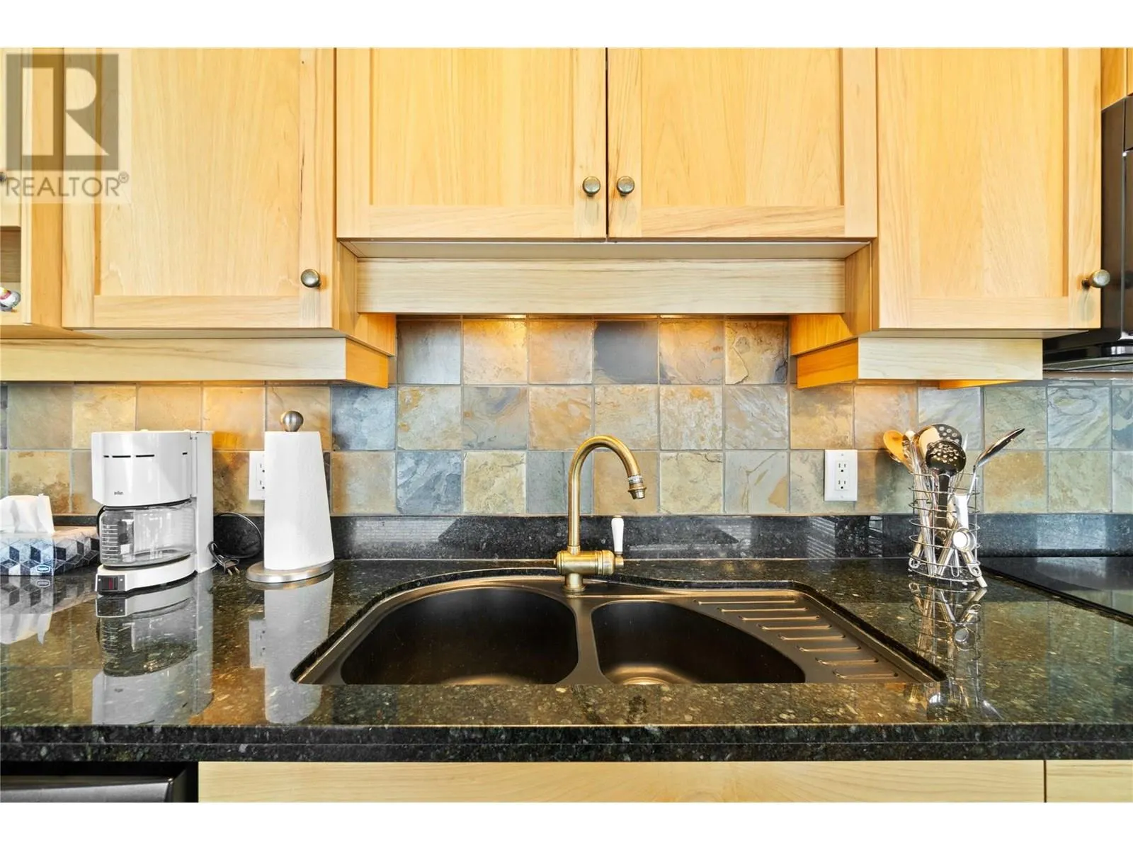 315 Whitehorse Lane Unit# 303