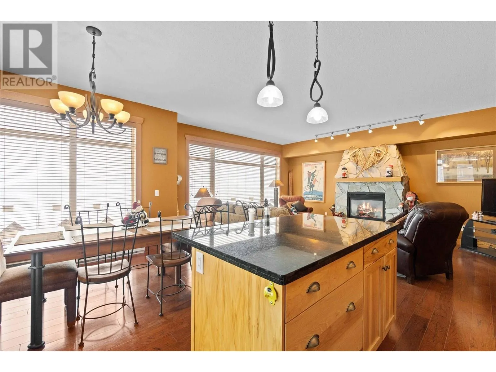 315 Whitehorse Lane Unit# 303