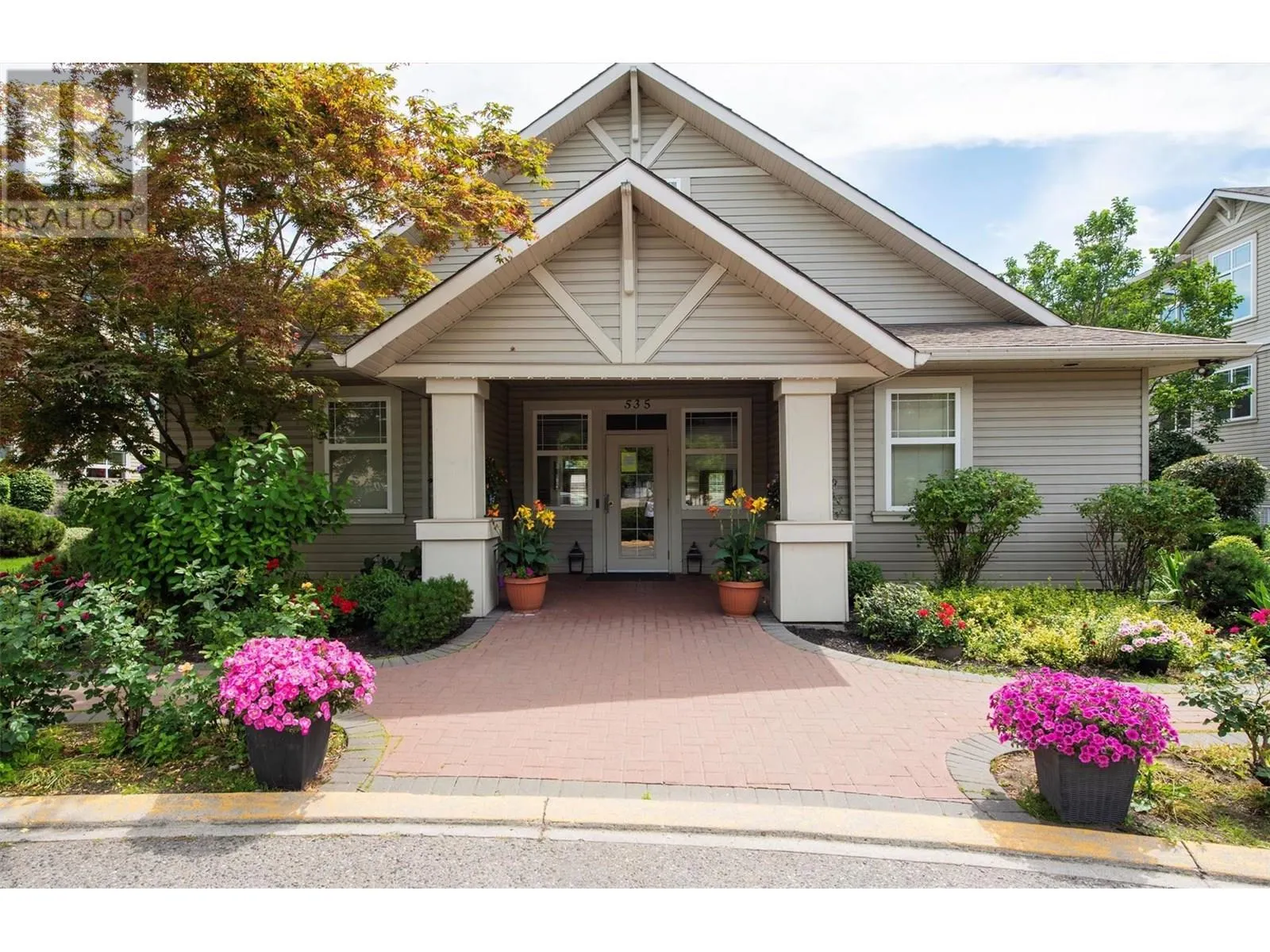 555 Houghton Road Unit# 203