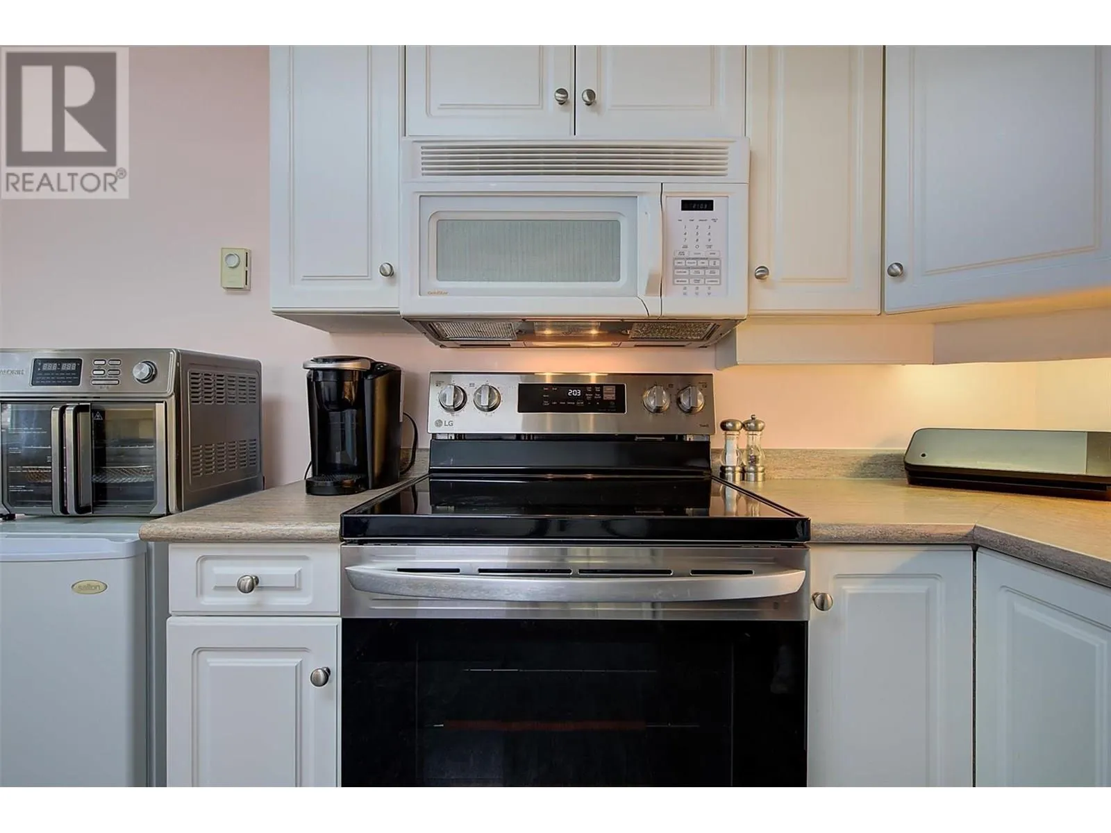 555 Houghton Road Unit# 203