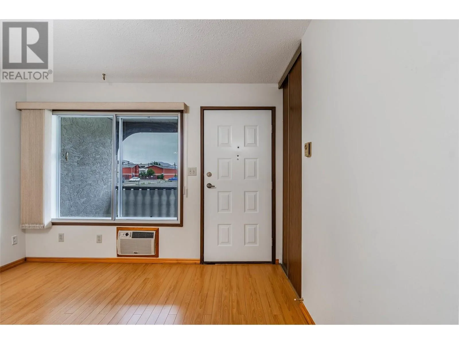 5862 Airport Street Unit# 3