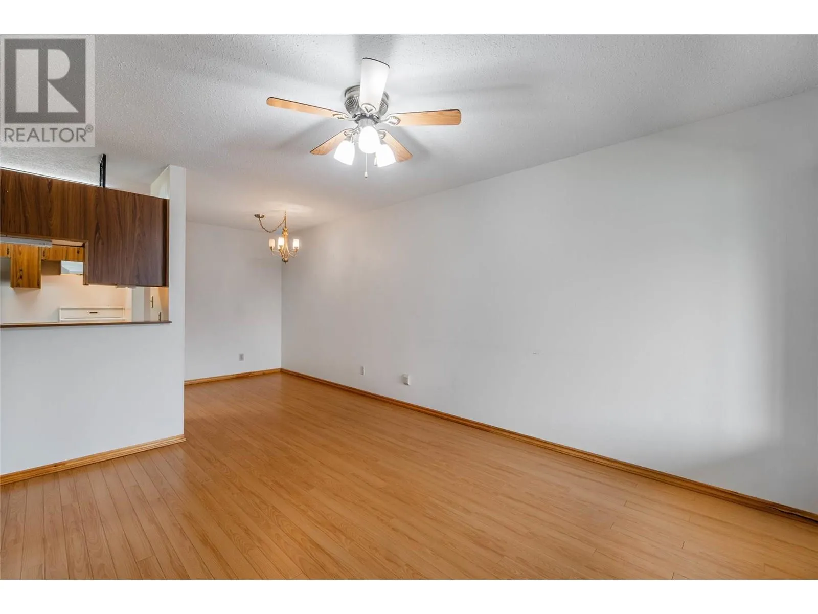 5862 Airport Street Unit# 3