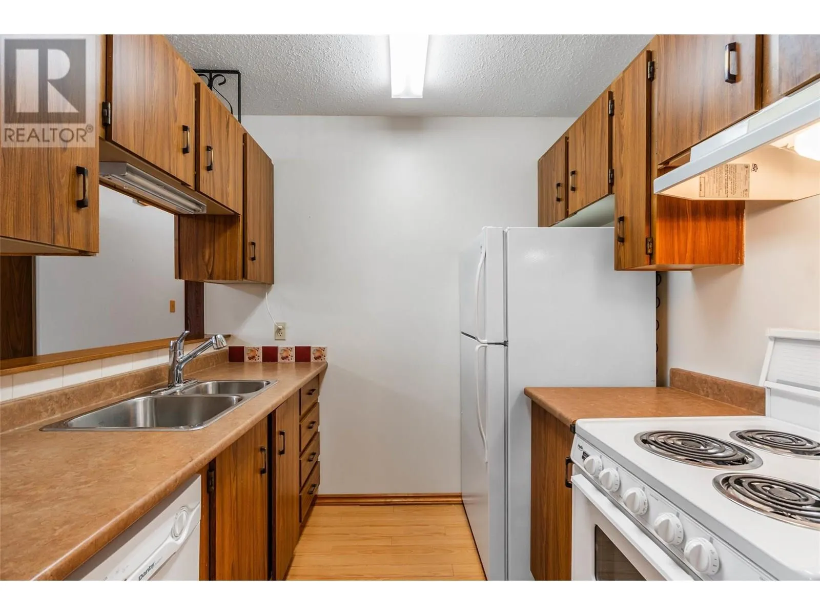 5862 Airport Street Unit# 3