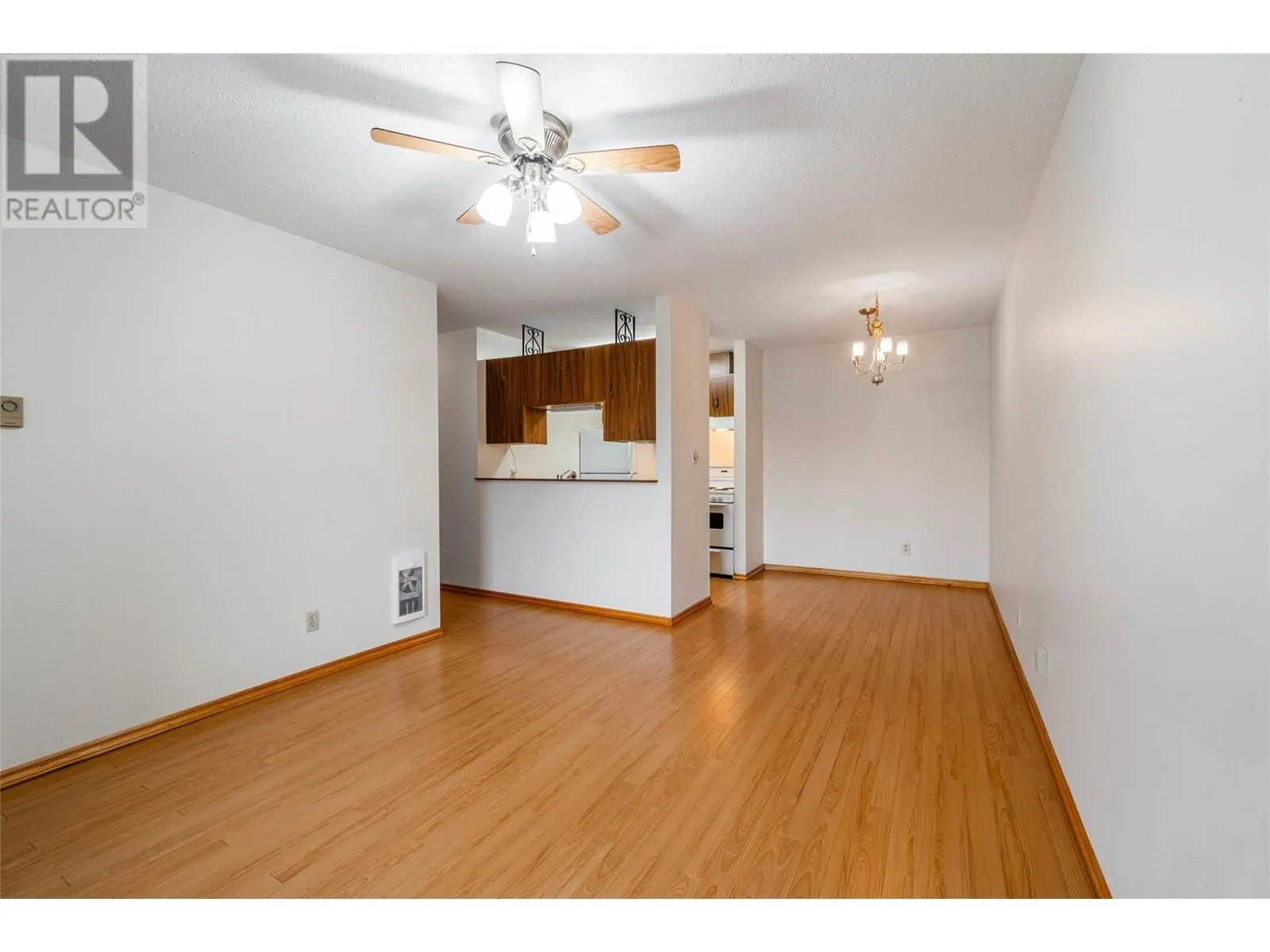 5862 Airport Street Unit# 3