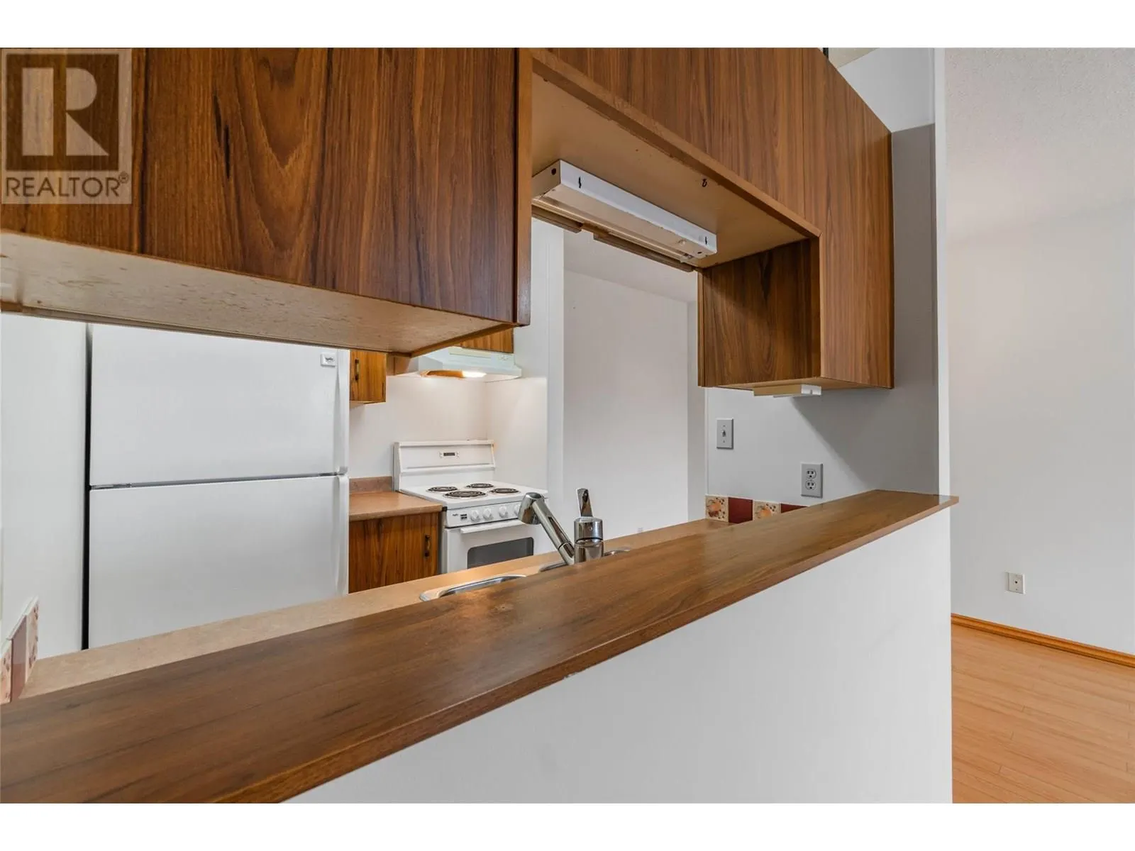 5862 Airport Street Unit# 3