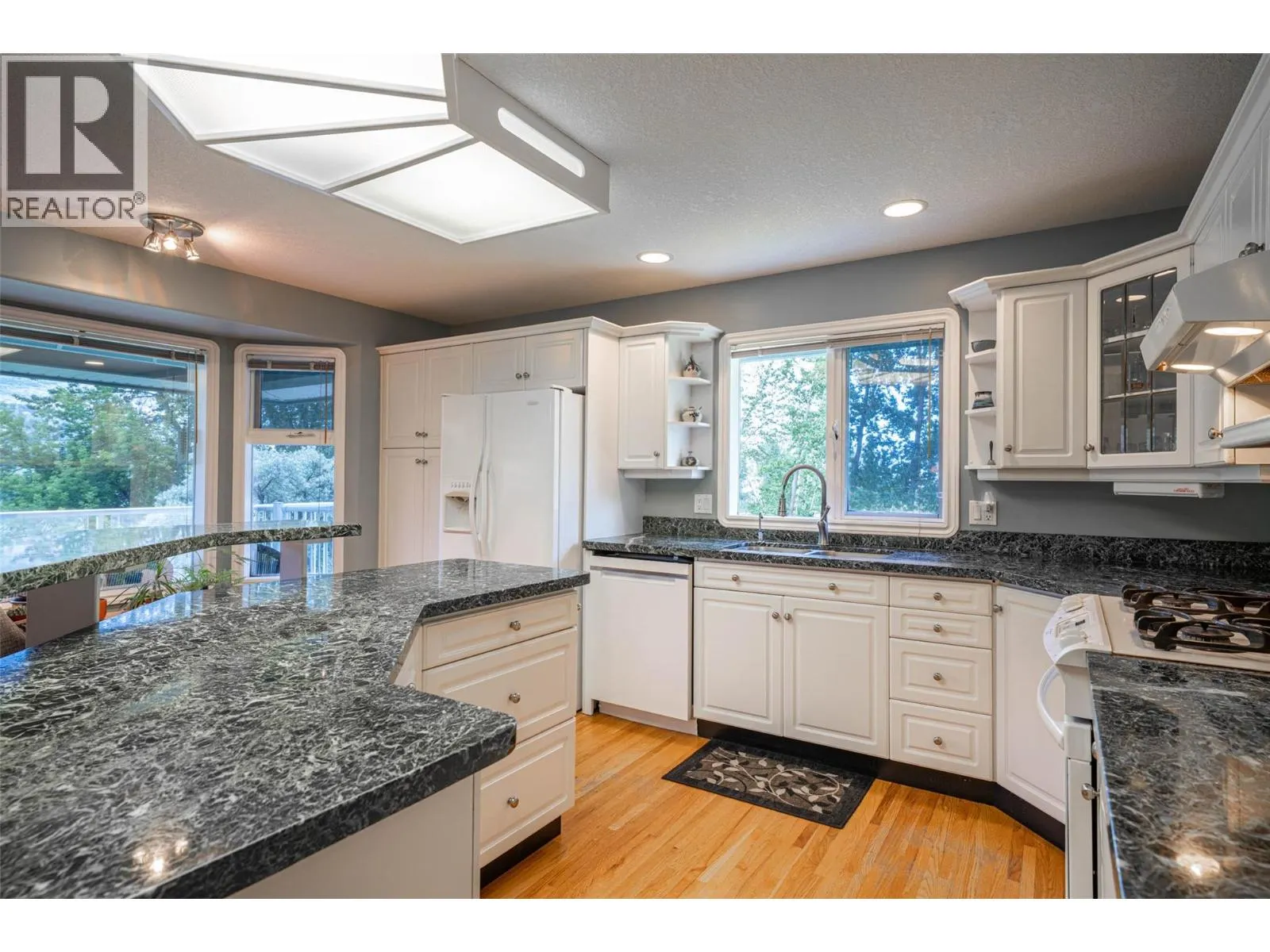 7821 Old Kamloops Road