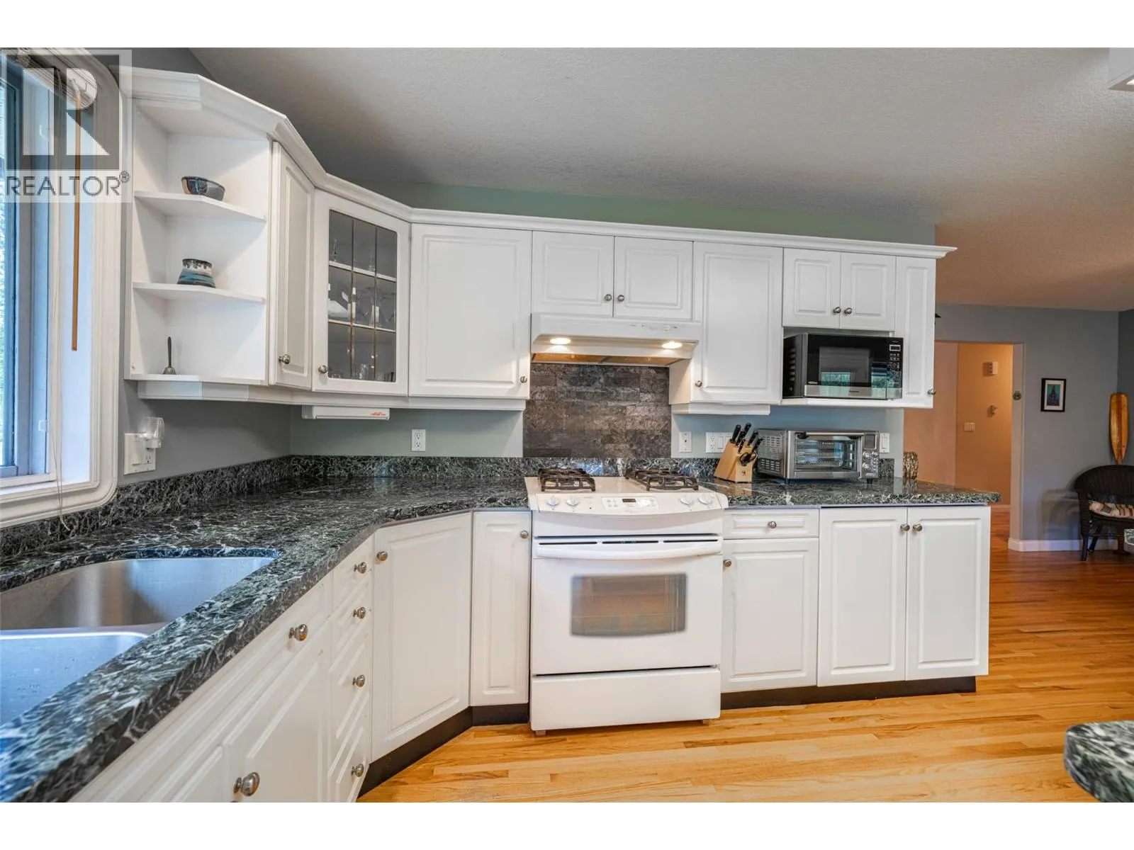 7821 Old Kamloops Road