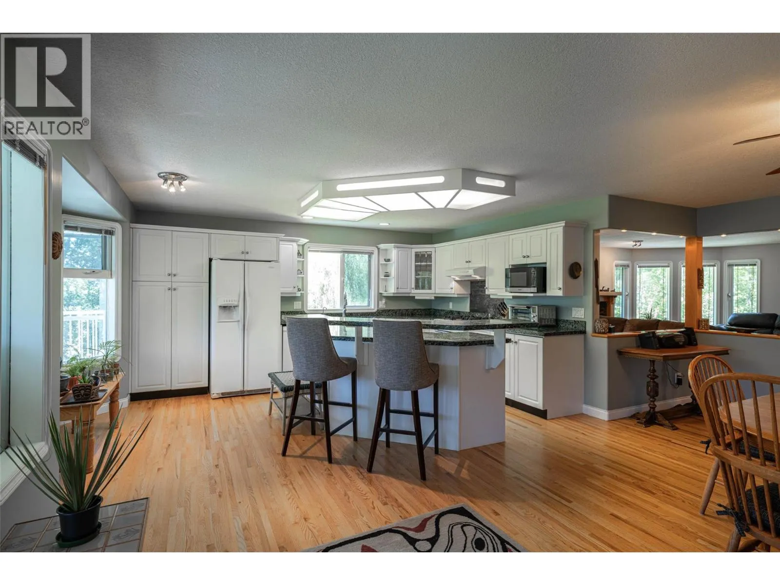 7821 Old Kamloops Road