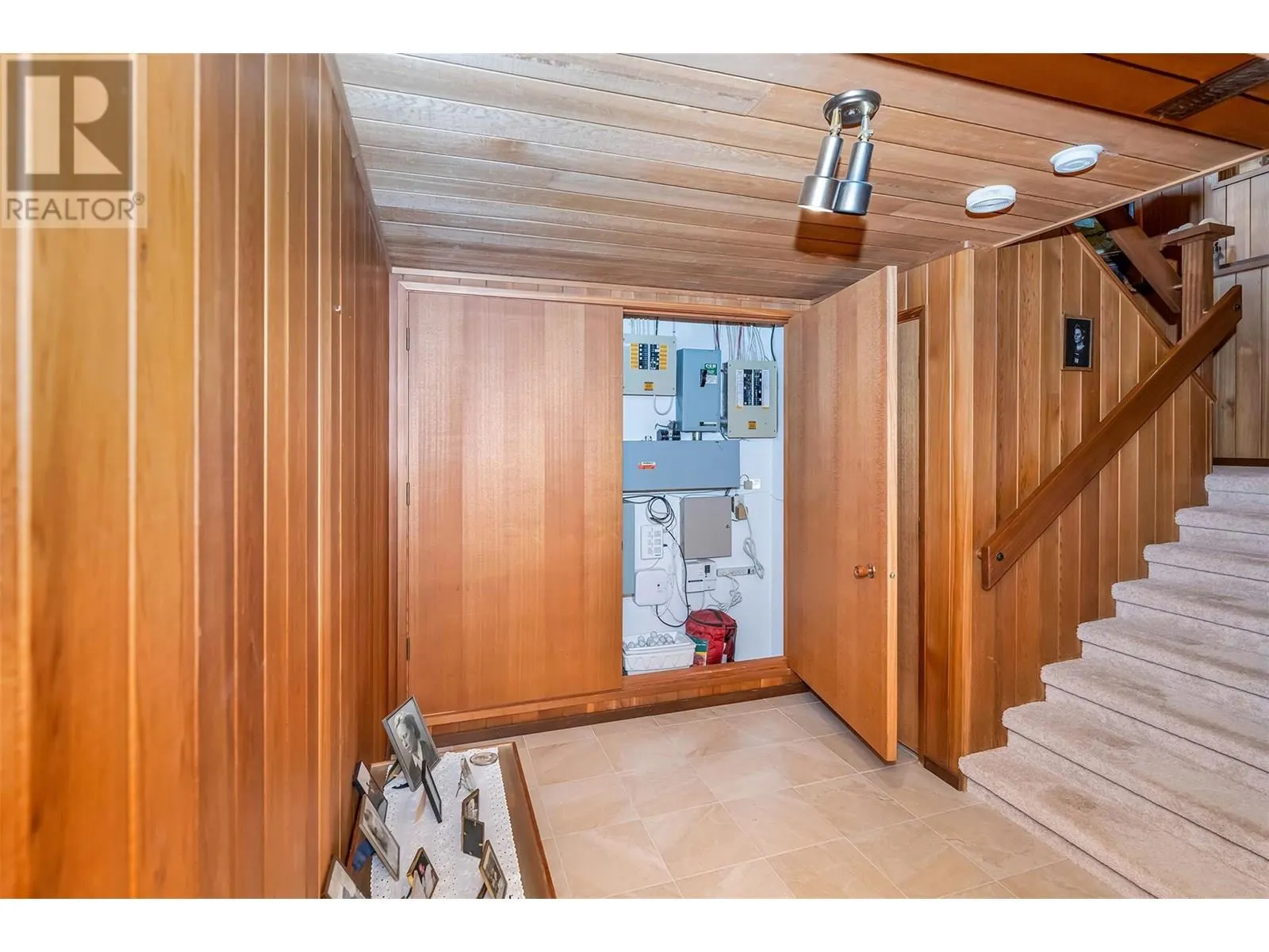460 Crestview Drive