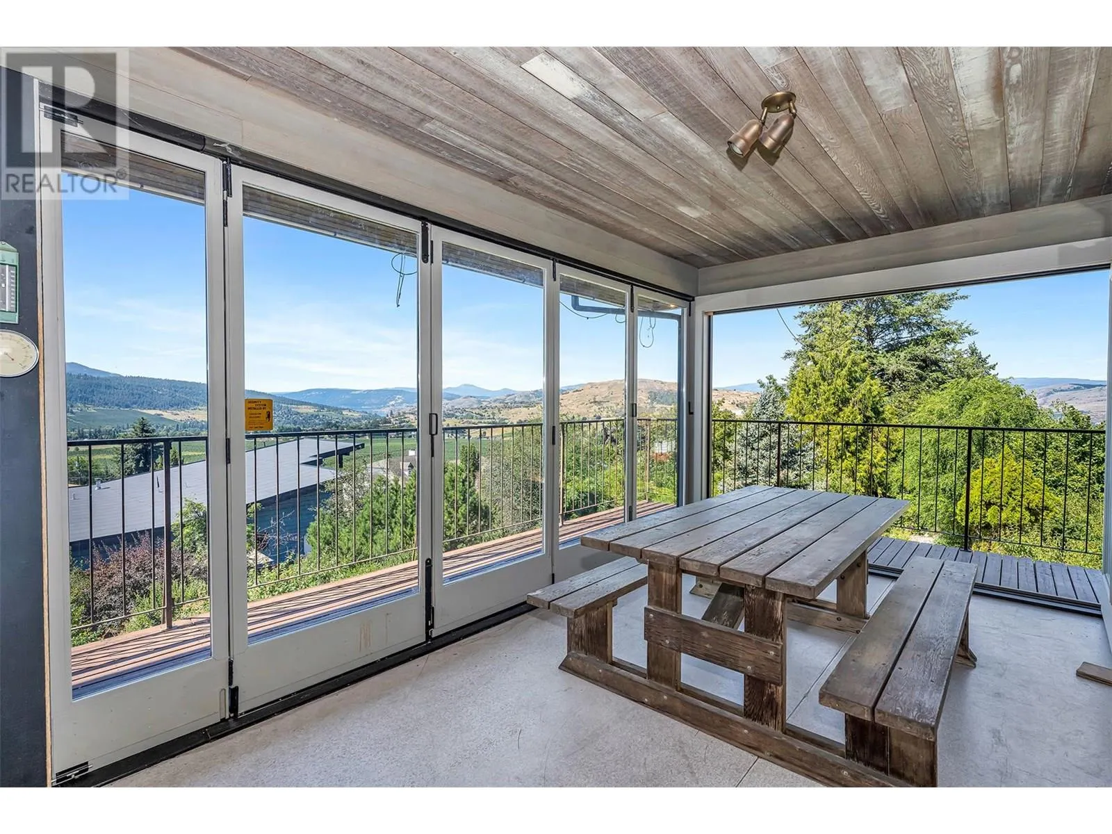 460 Crestview Drive