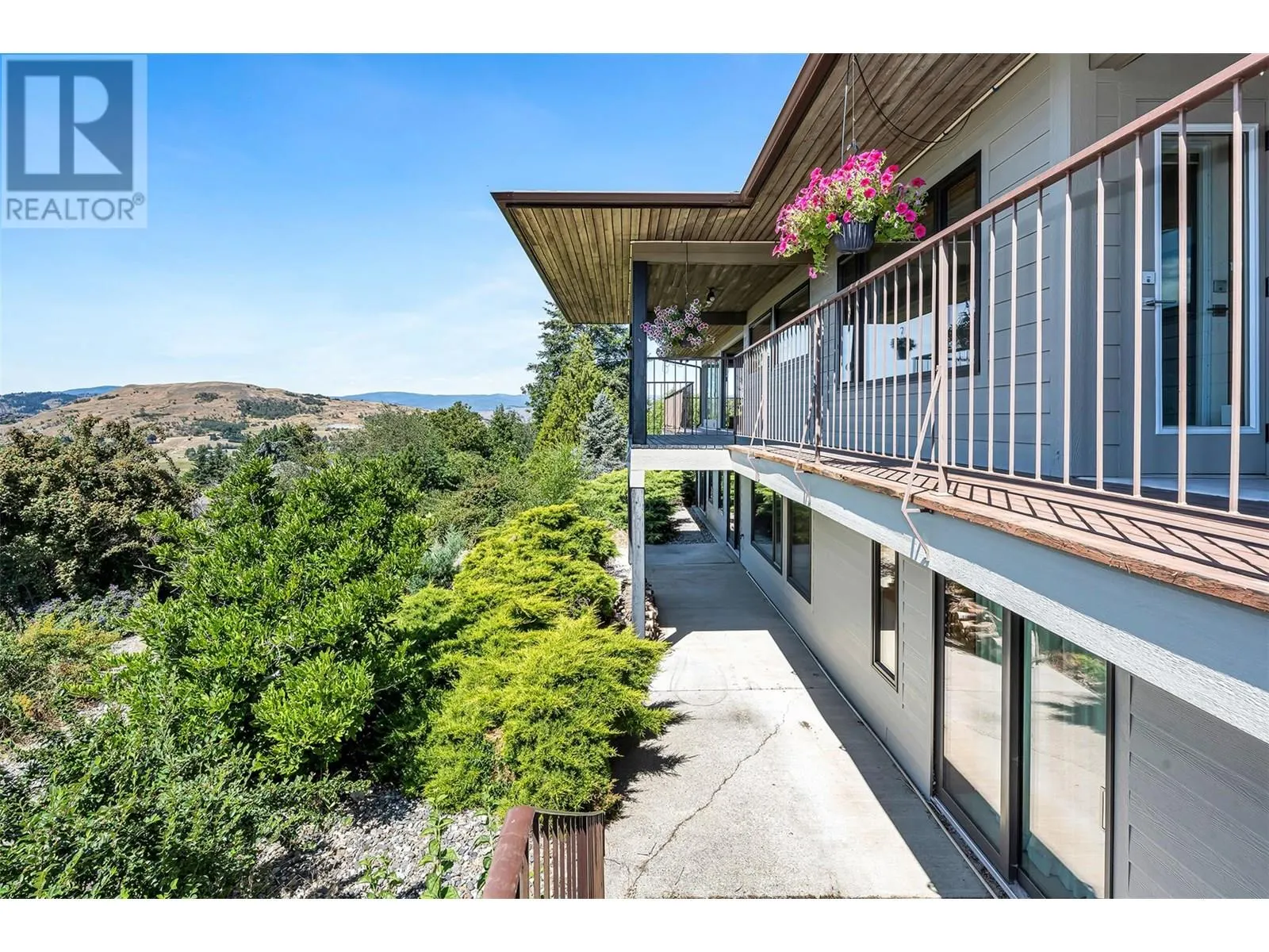 460 Crestview Drive