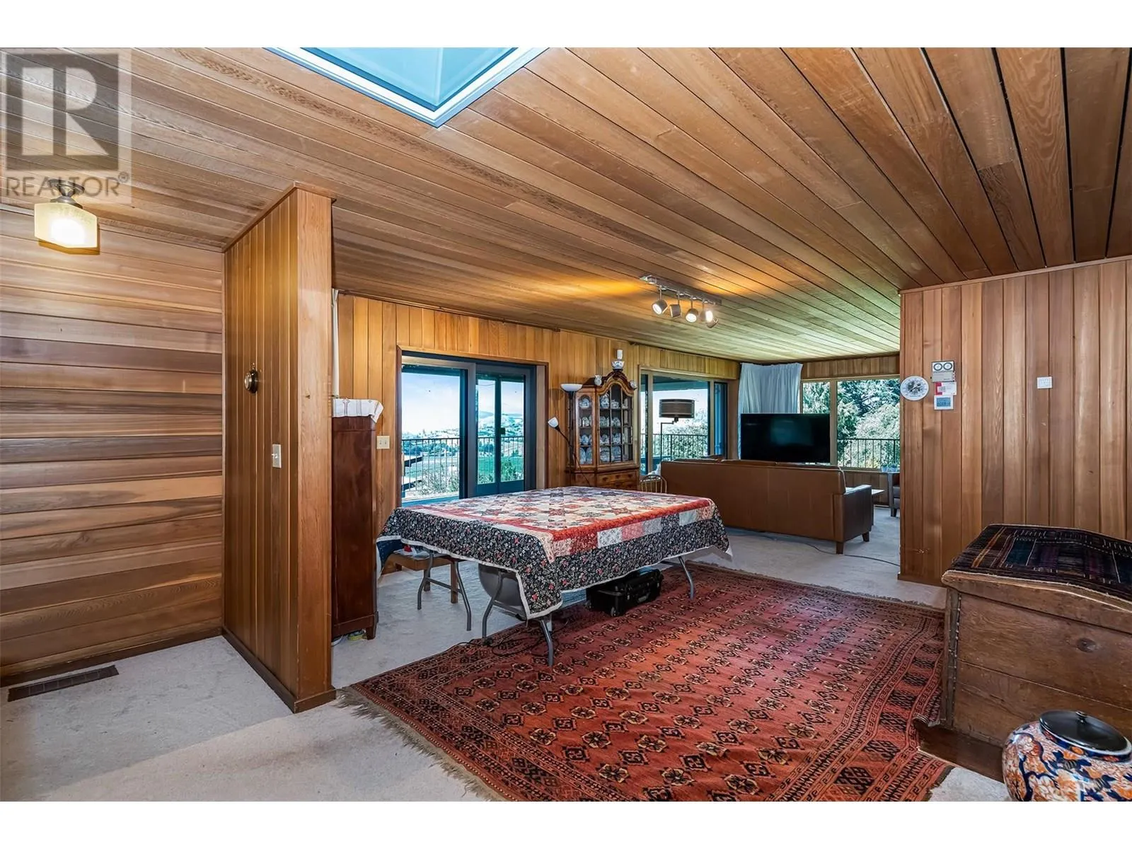460 Crestview Drive