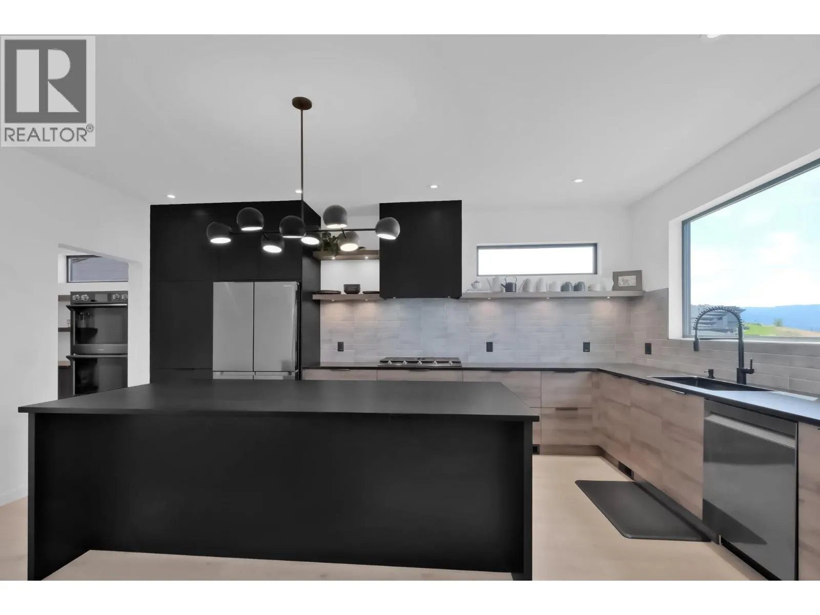 2192 Ryegrass Road