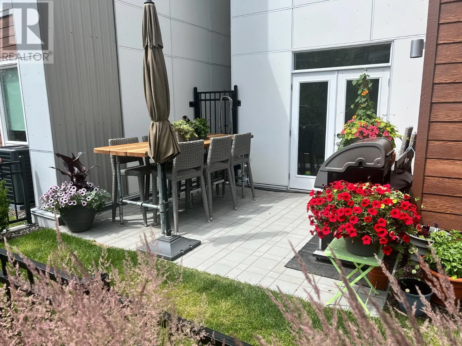 3719 Woodsdale Unit# 21