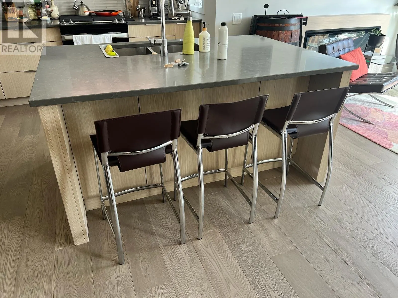3719 Woodsdale Unit# 21