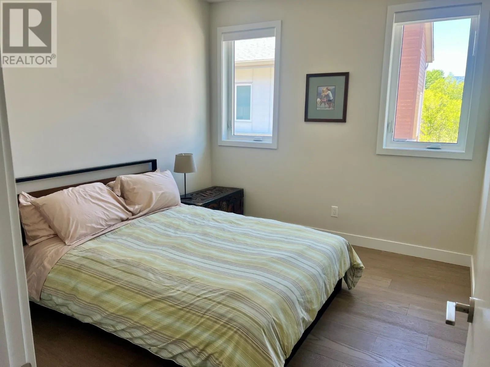3719 Woodsdale Unit# 21