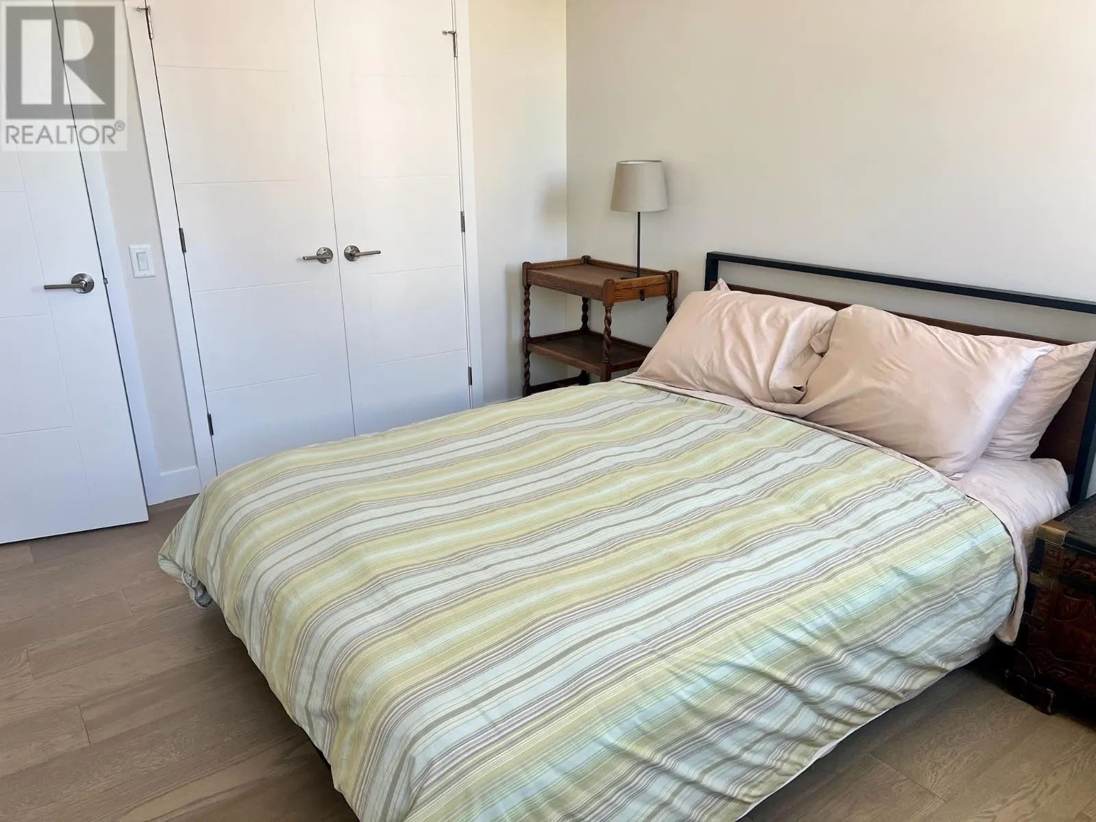 3719 Woodsdale Unit# 21
