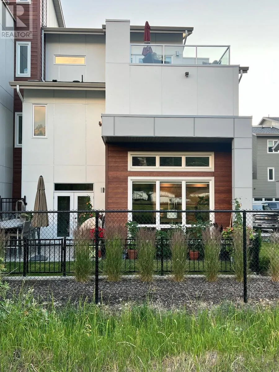 3719 Woodsdale Unit# 21