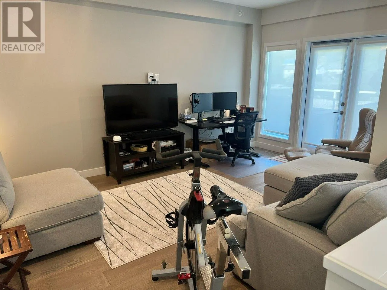 3719 Woodsdale Unit# 21