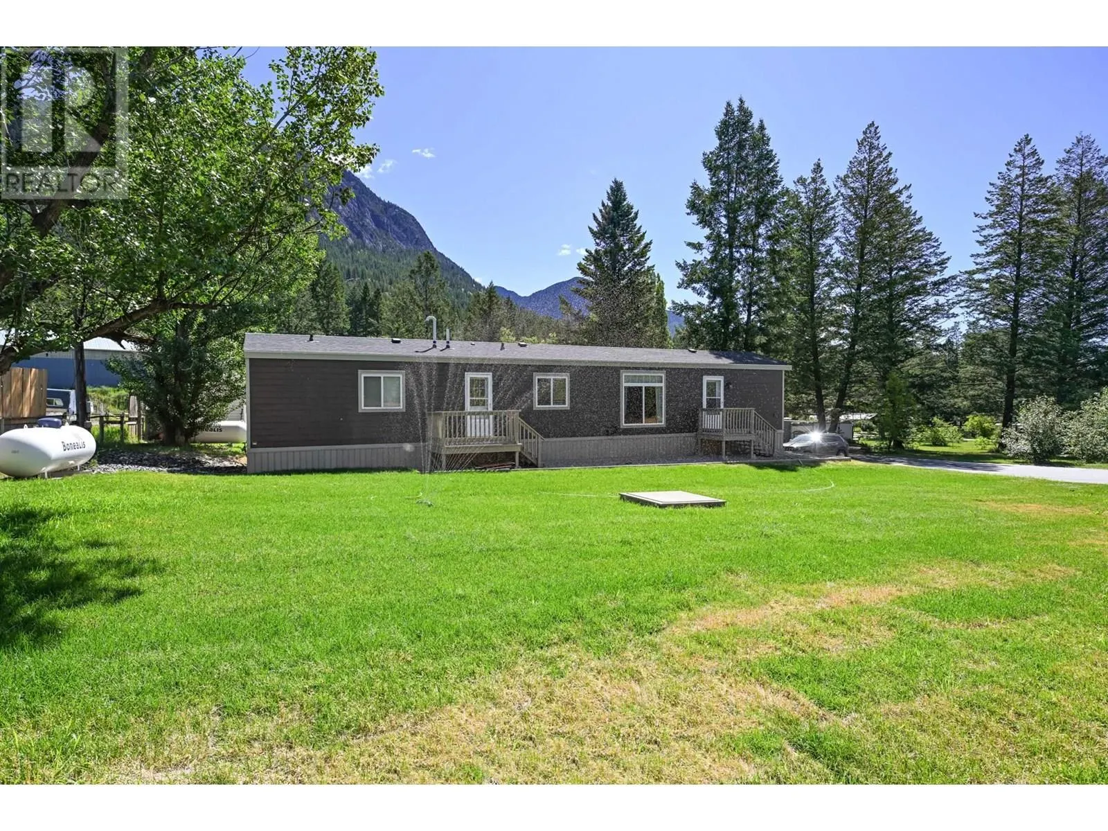 8614 HWY 93/95 Highway Unit# 6