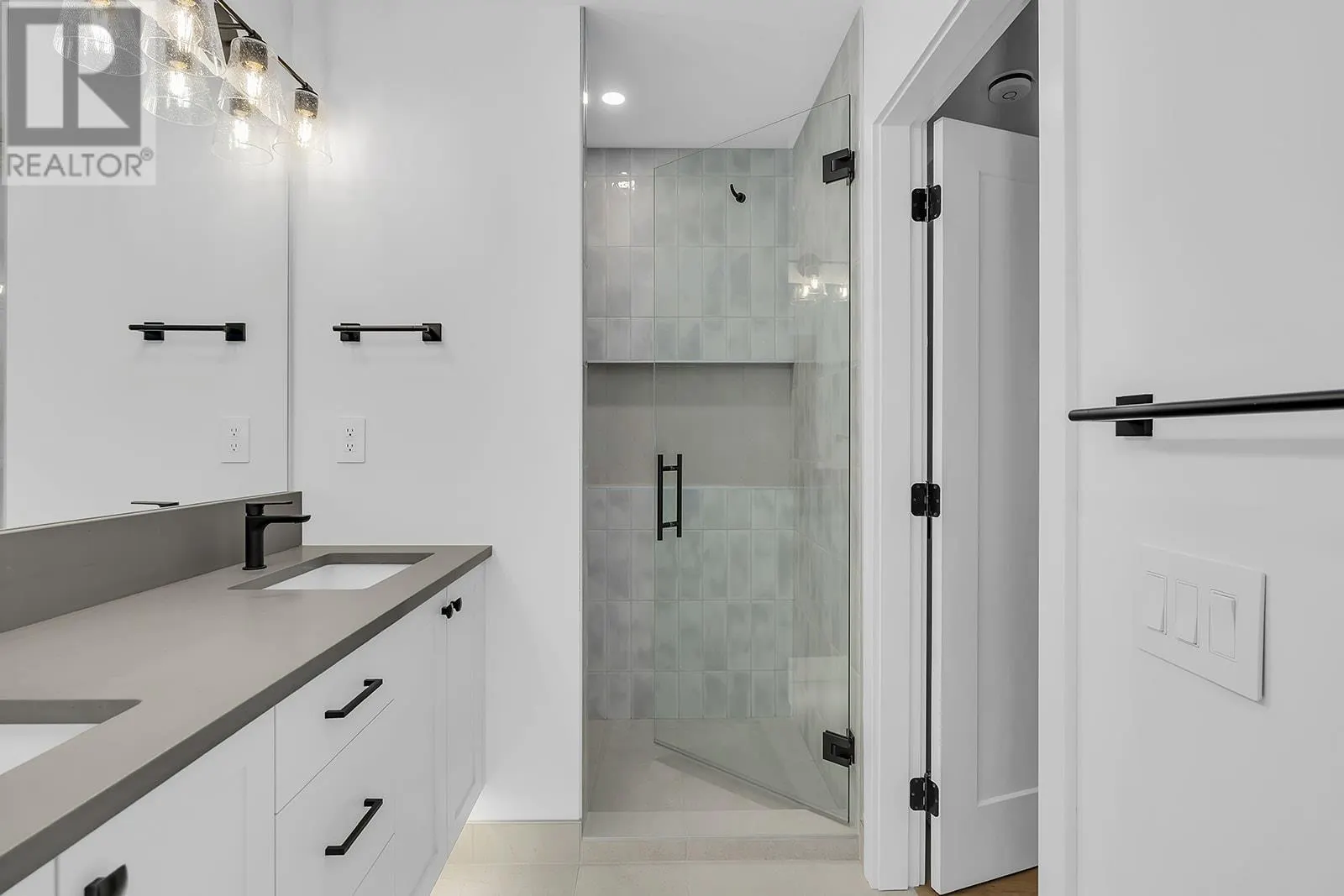 255 Feathertop Way Unit# 82