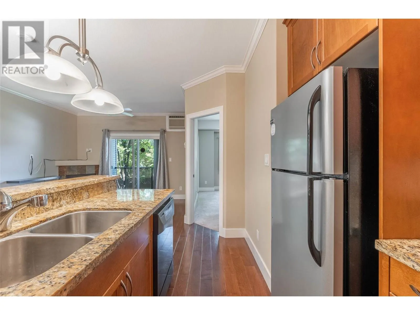 240 Wade Avenue W Avenue Unit# 204