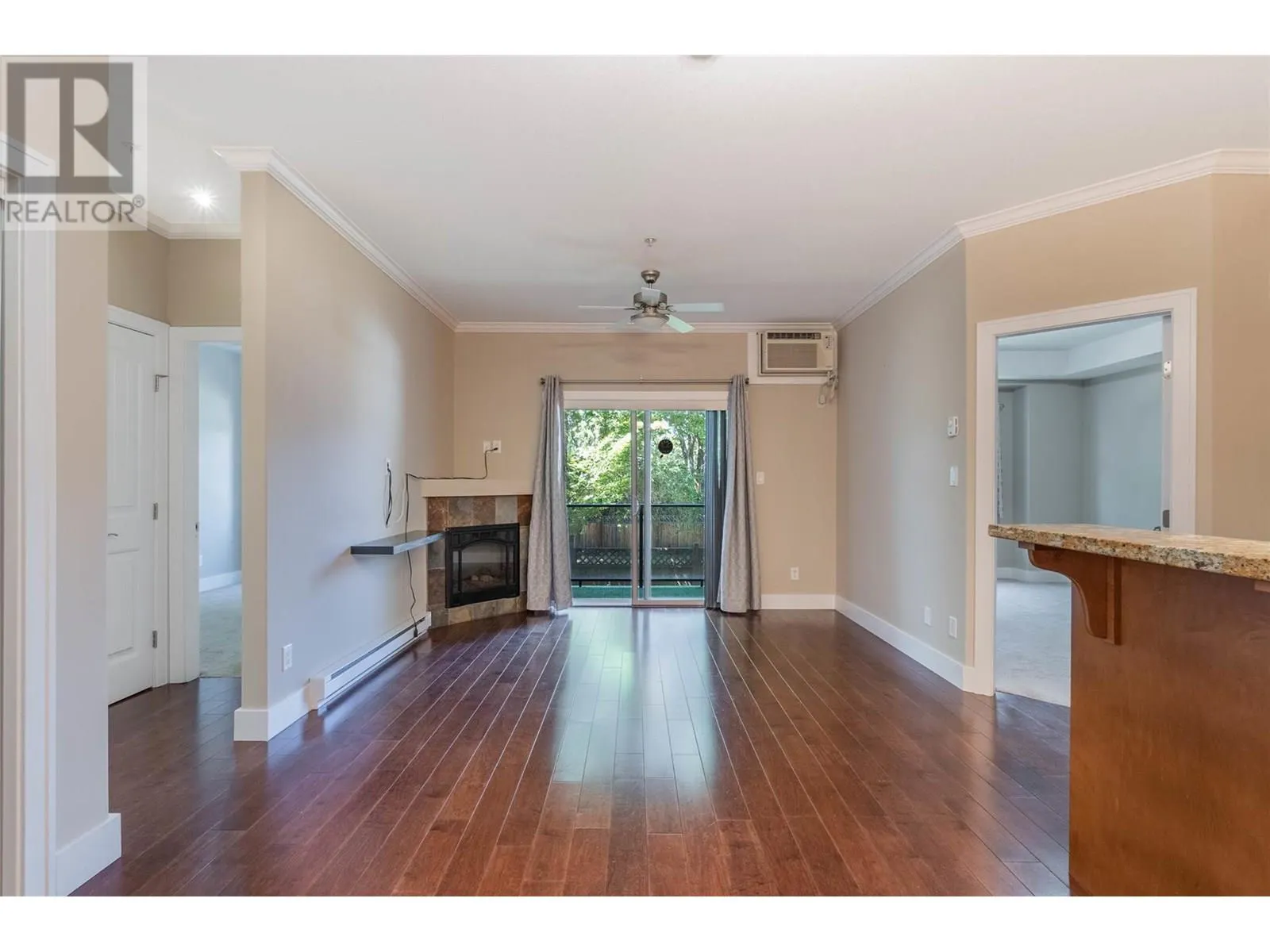 240 Wade Avenue W Avenue Unit# 204