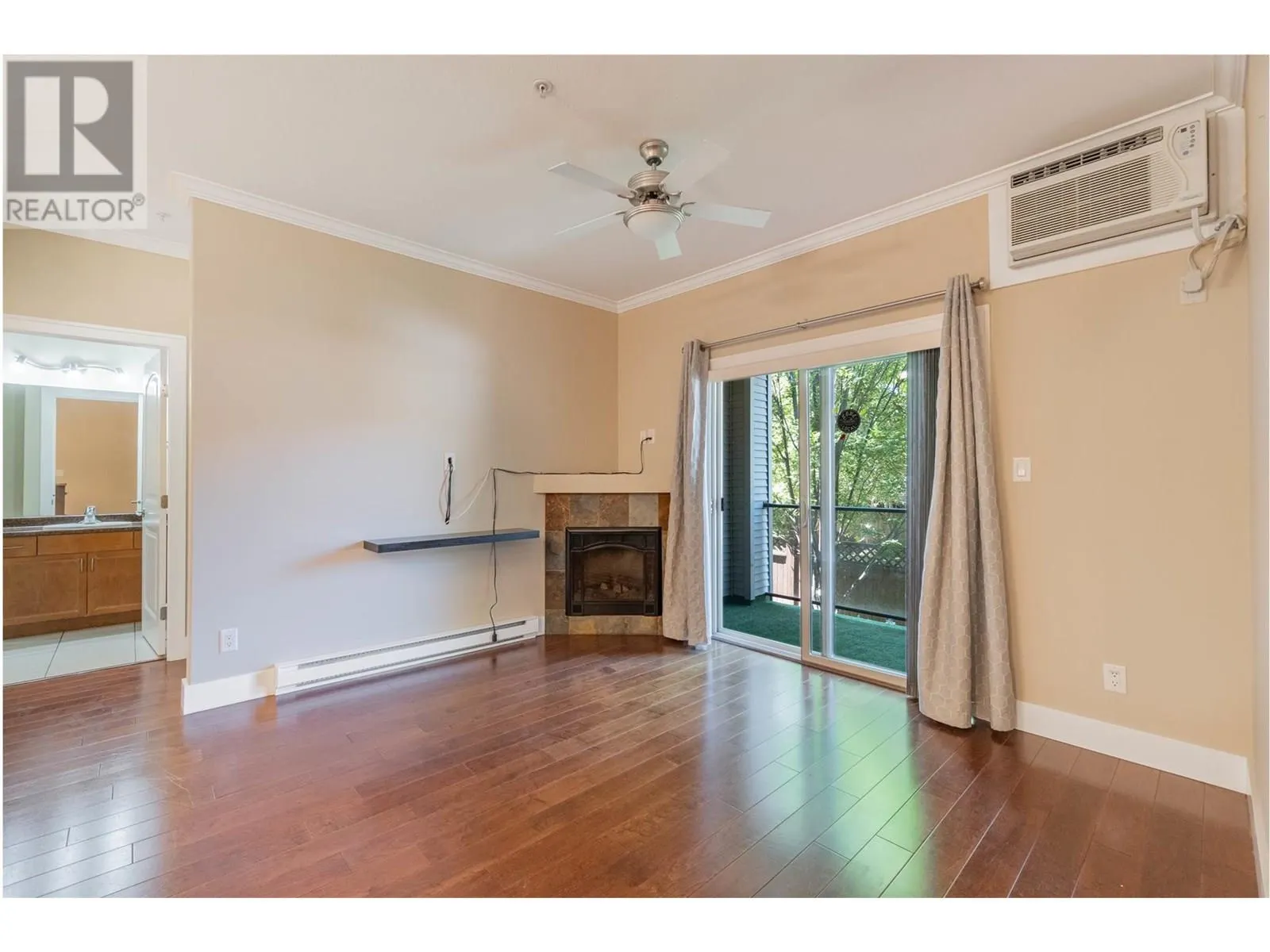 240 Wade Avenue W Avenue Unit# 204