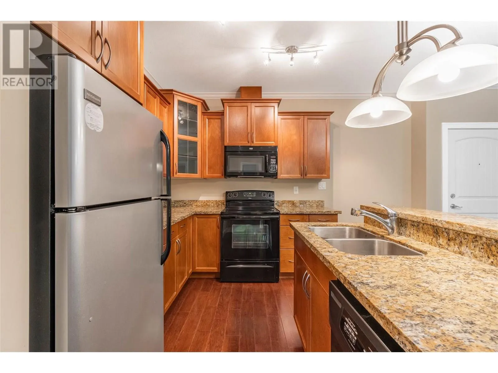 240 Wade Avenue W Avenue Unit# 204
