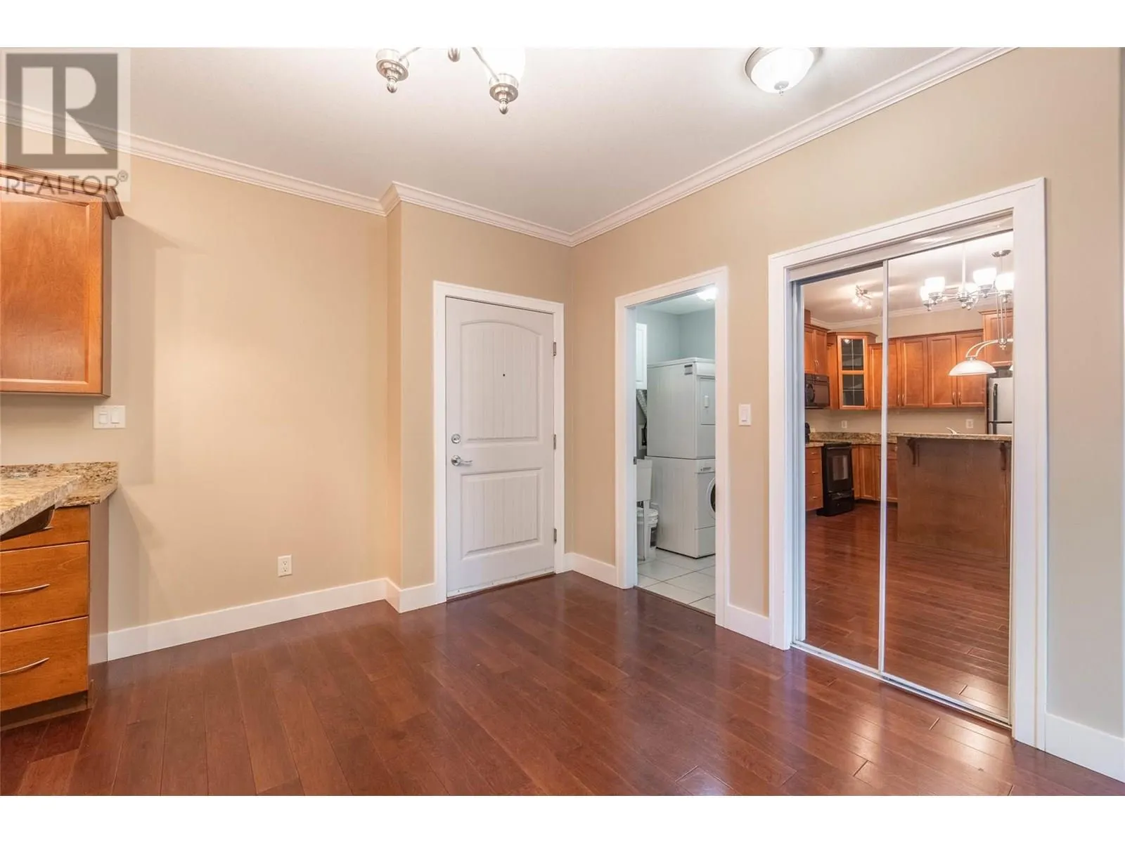 240 Wade Avenue W Avenue Unit# 204