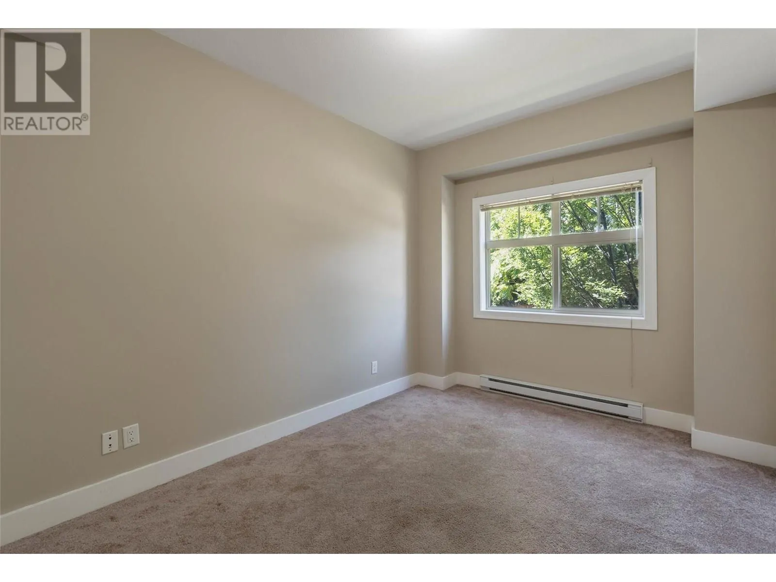 240 Wade Avenue W Avenue Unit# 204