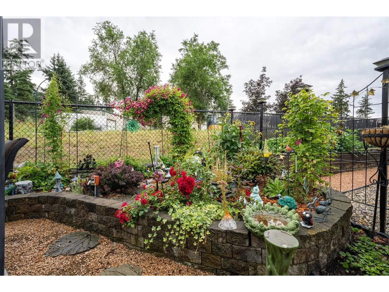 2595 Catherine Place Unit# 15