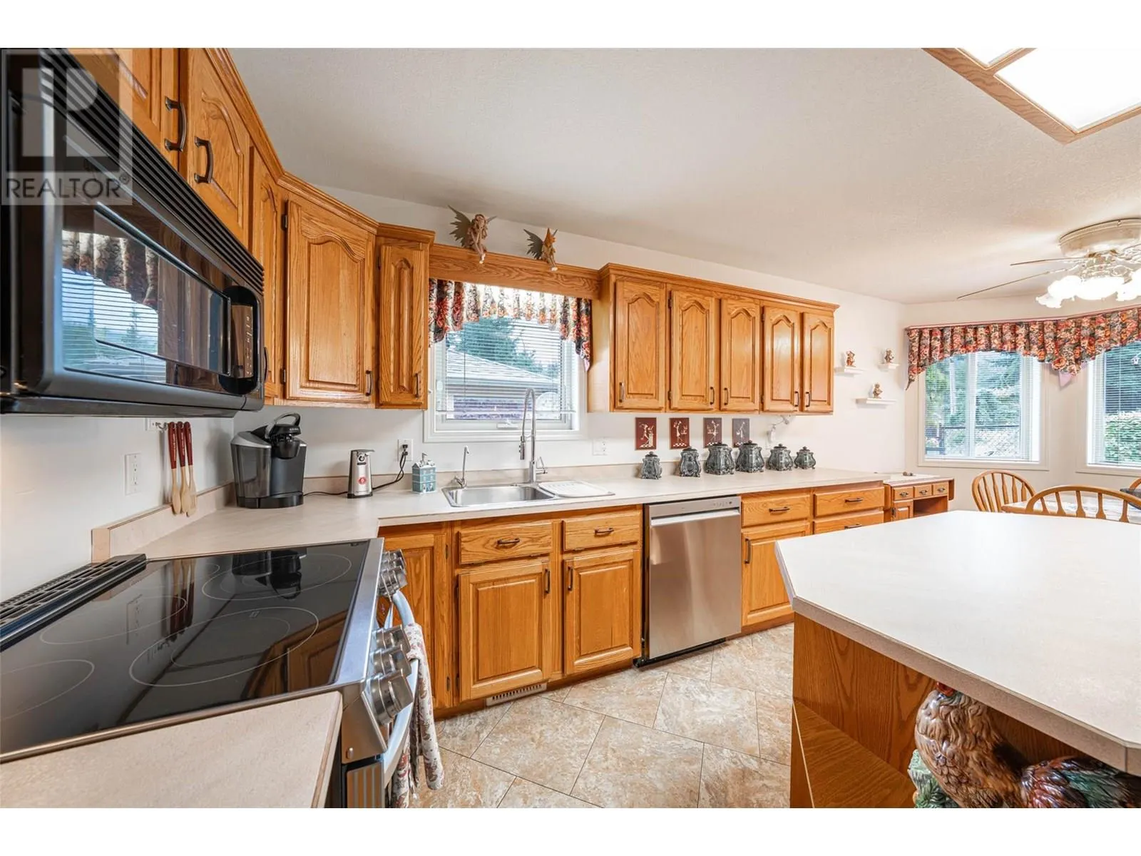 2595 Catherine Place Unit# 15