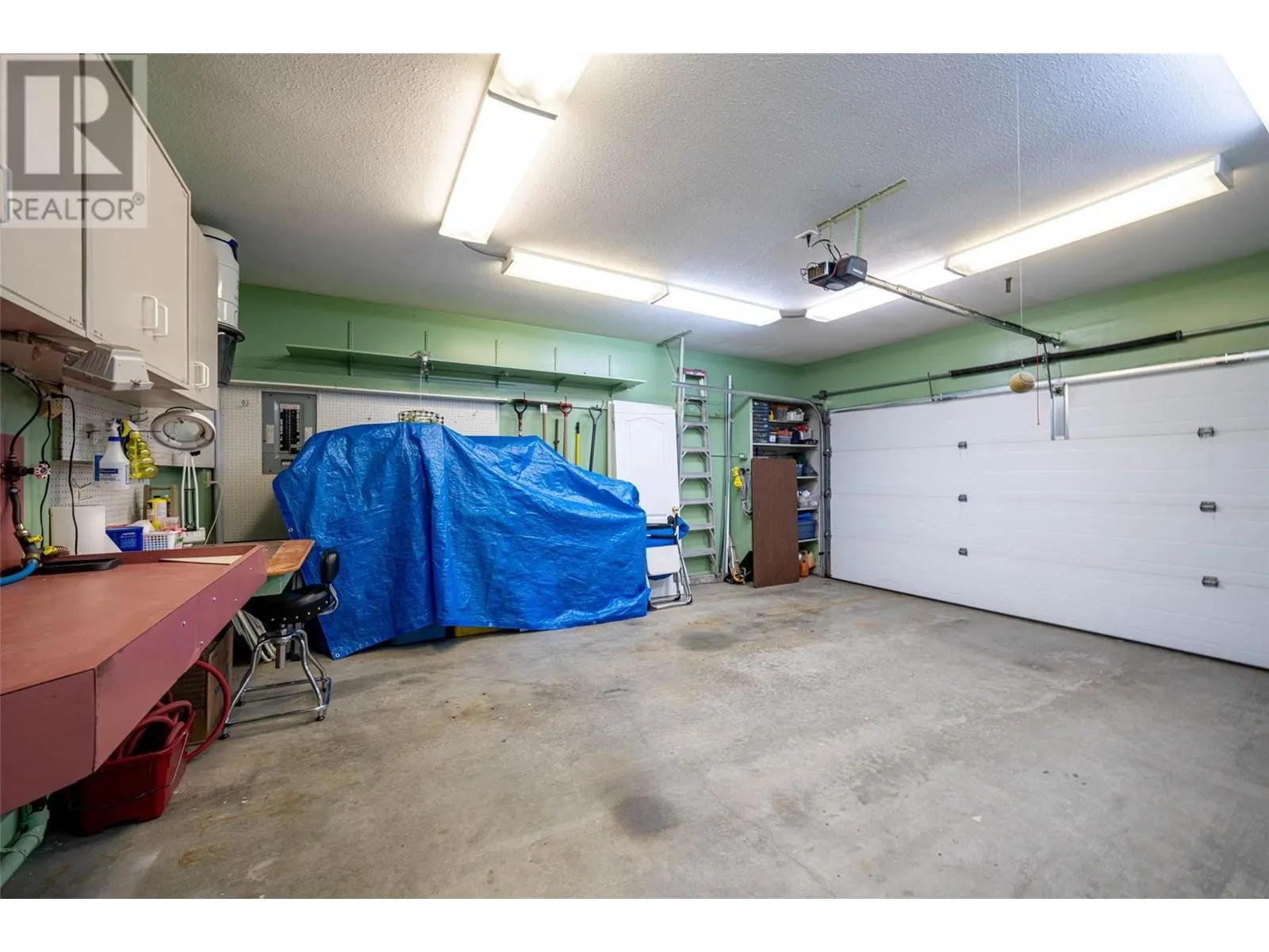 2595 Catherine Place Unit# 15