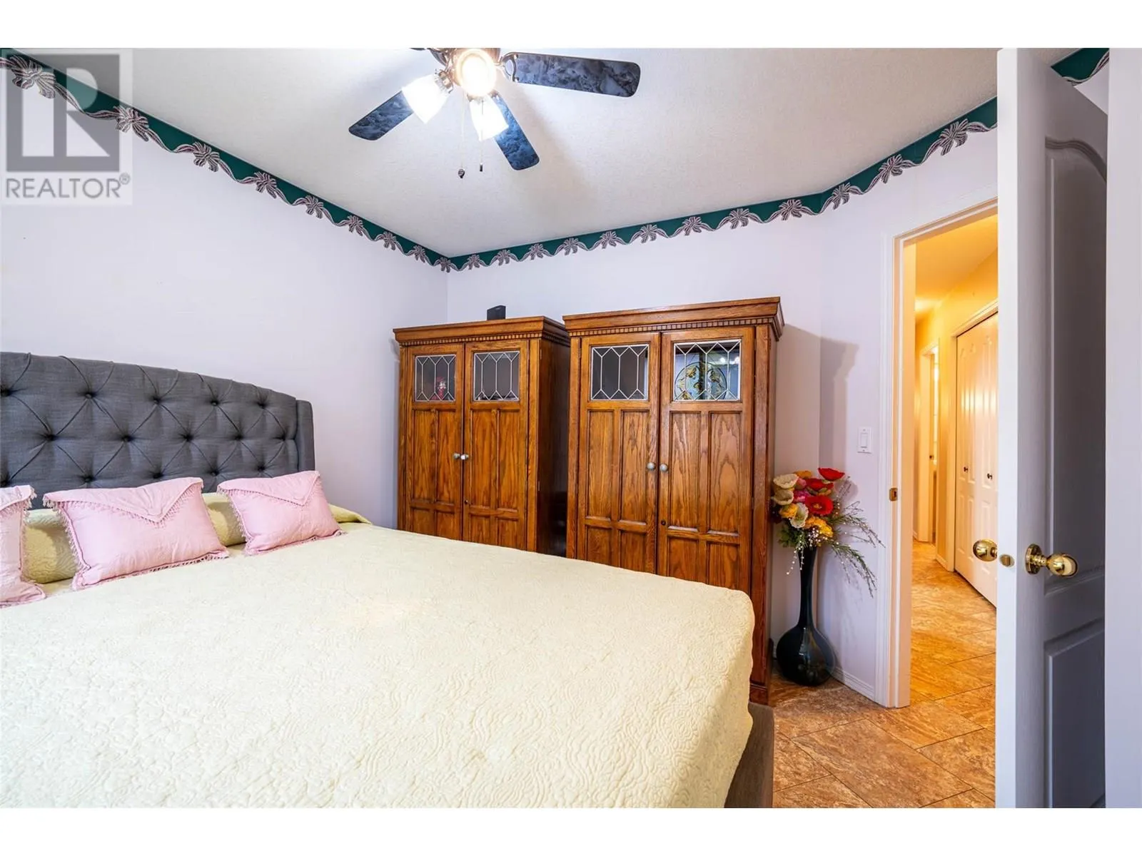 2595 Catherine Place Unit# 15