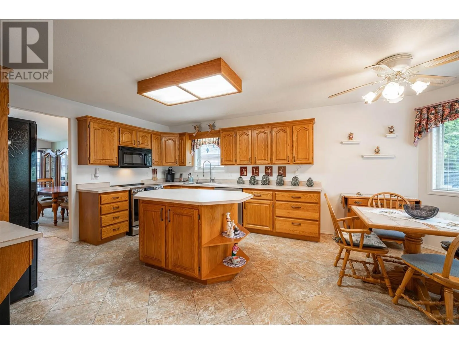 2595 Catherine Place Unit# 15