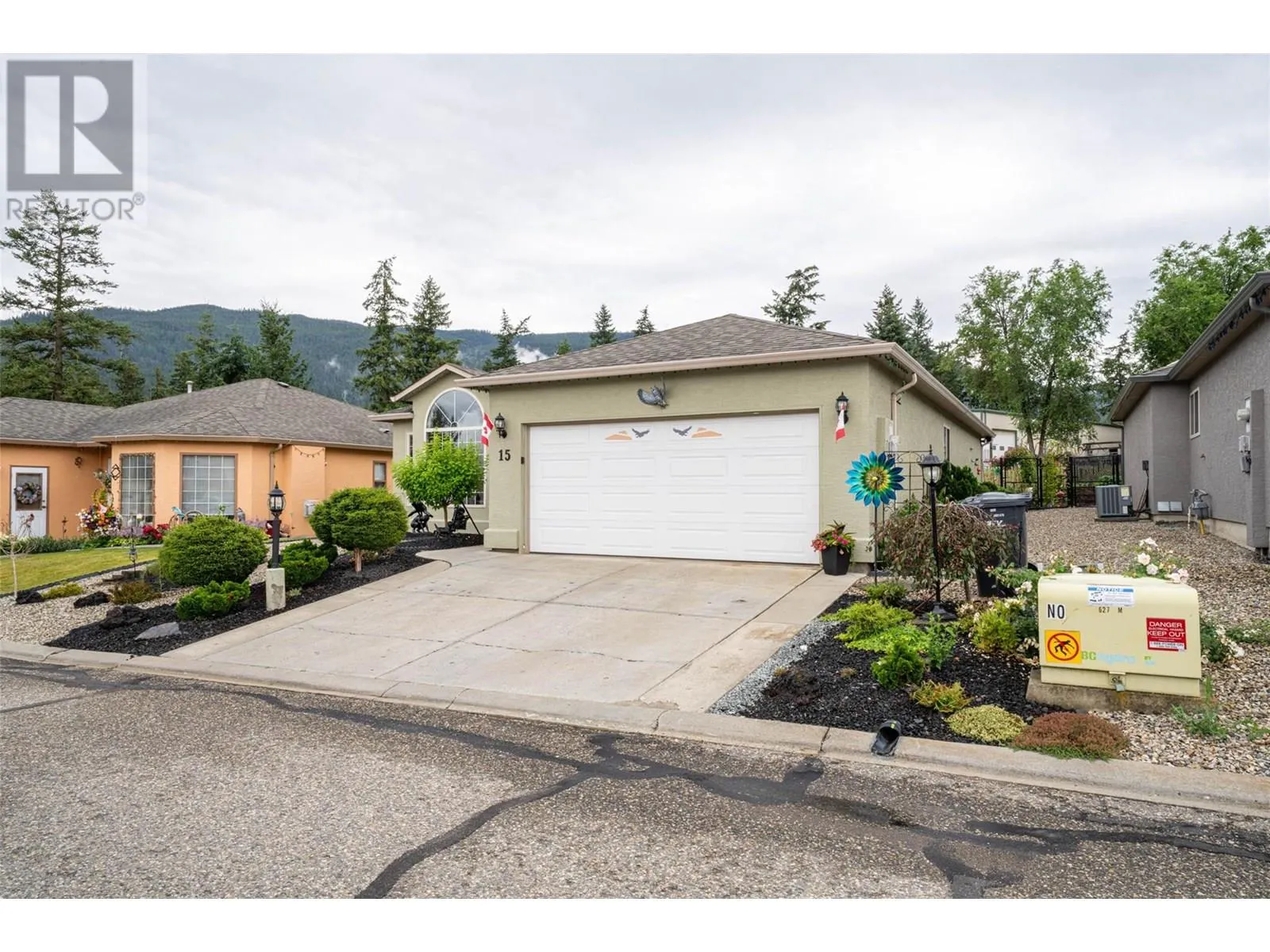 2595 Catherine Place Unit# 15