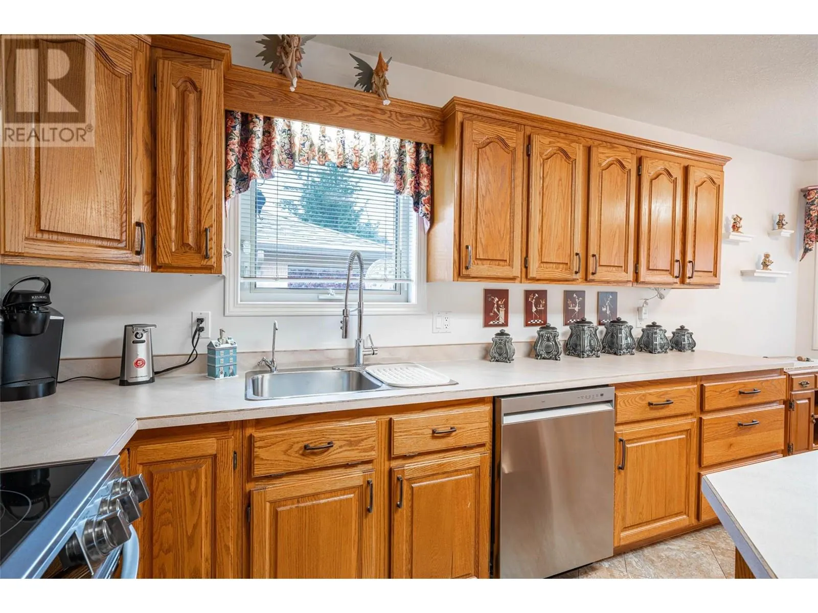 2595 Catherine Place Unit# 15