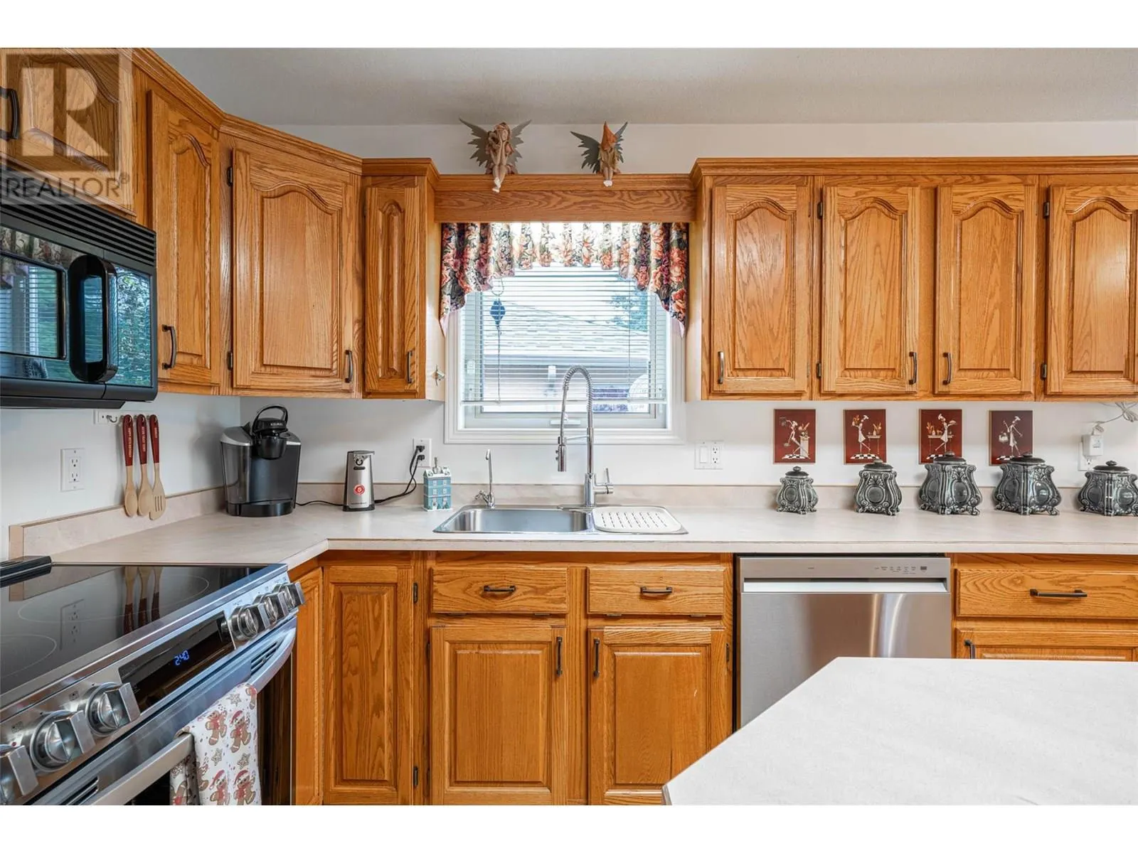2595 Catherine Place Unit# 15