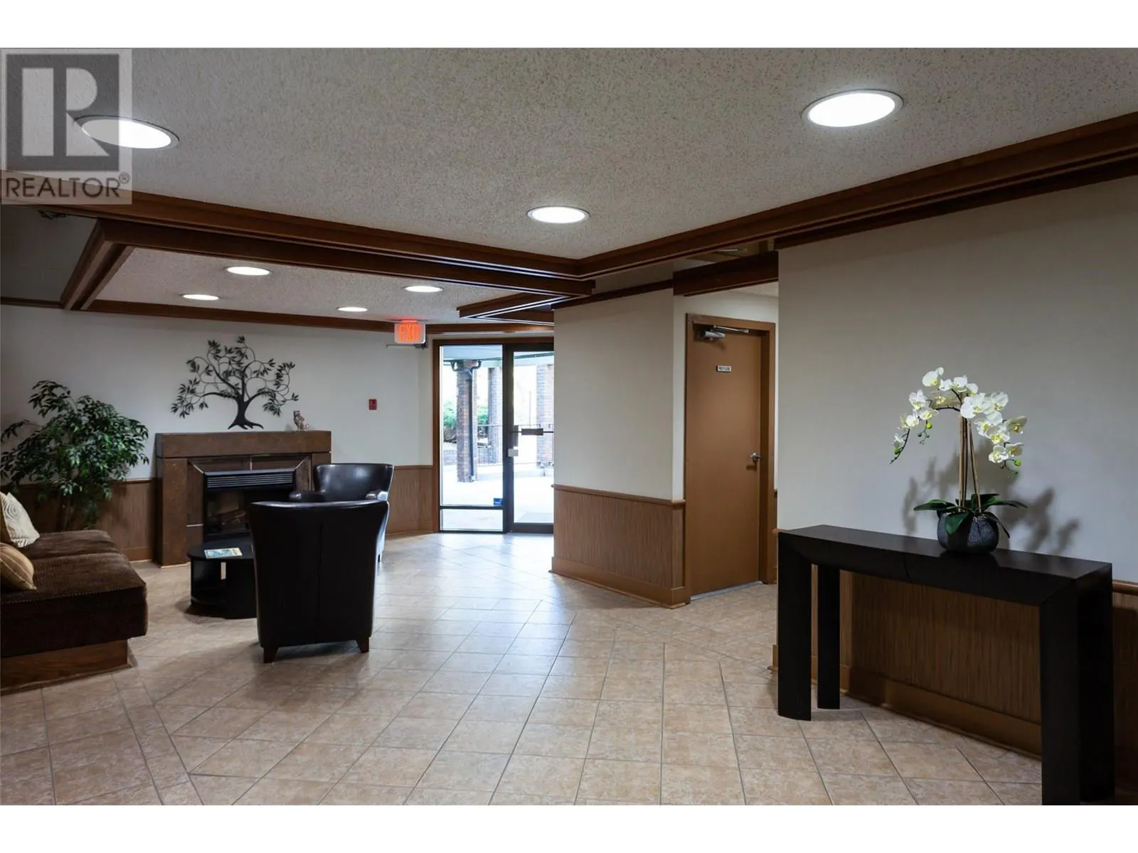 1056 Bernard Avenue Unit# 305 Lot# 43