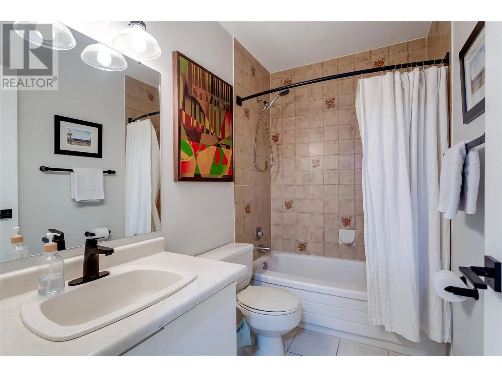 1056 Bernard Avenue Unit# 305 Lot# 43