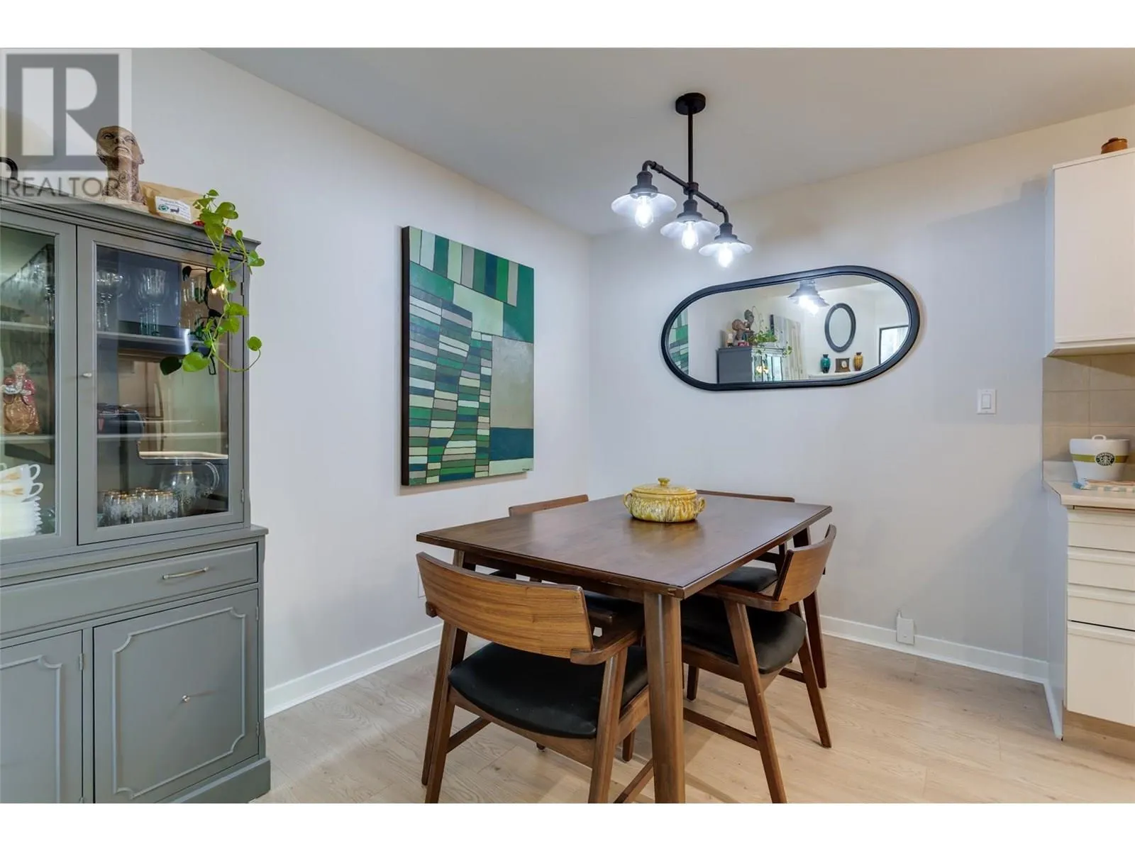 1056 Bernard Avenue Unit# 305 Lot# 43