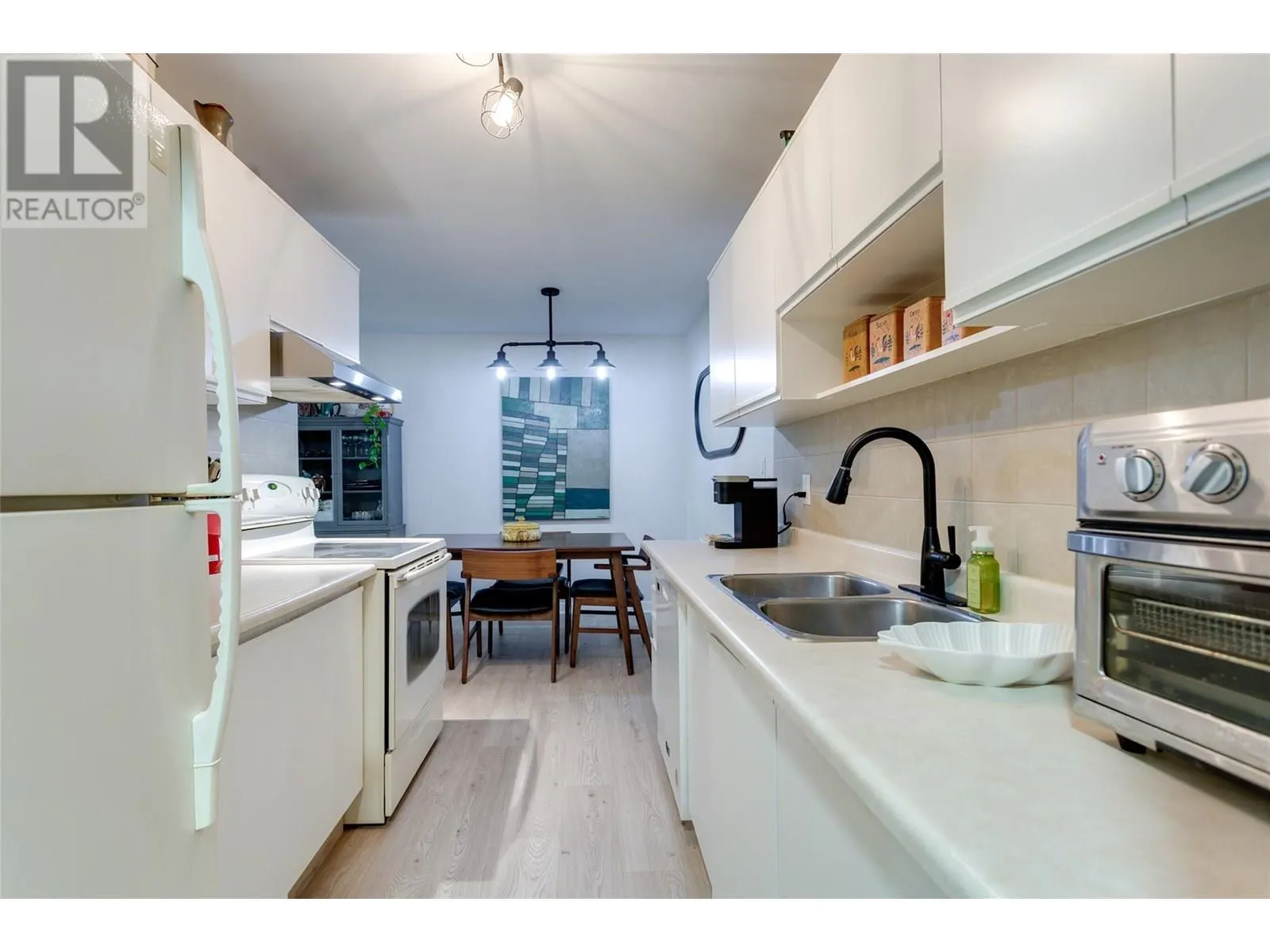 1056 Bernard Avenue Unit# 305 Lot# 43
