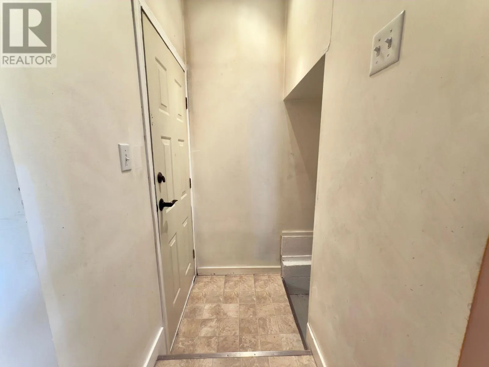 1802 31 Street