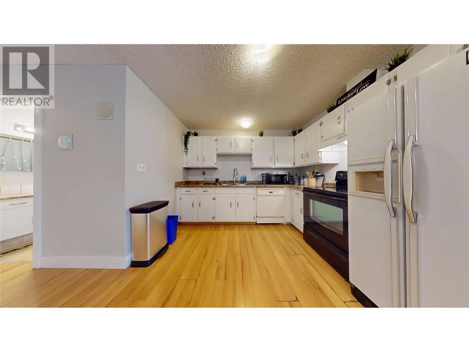 830/832 Irma Road