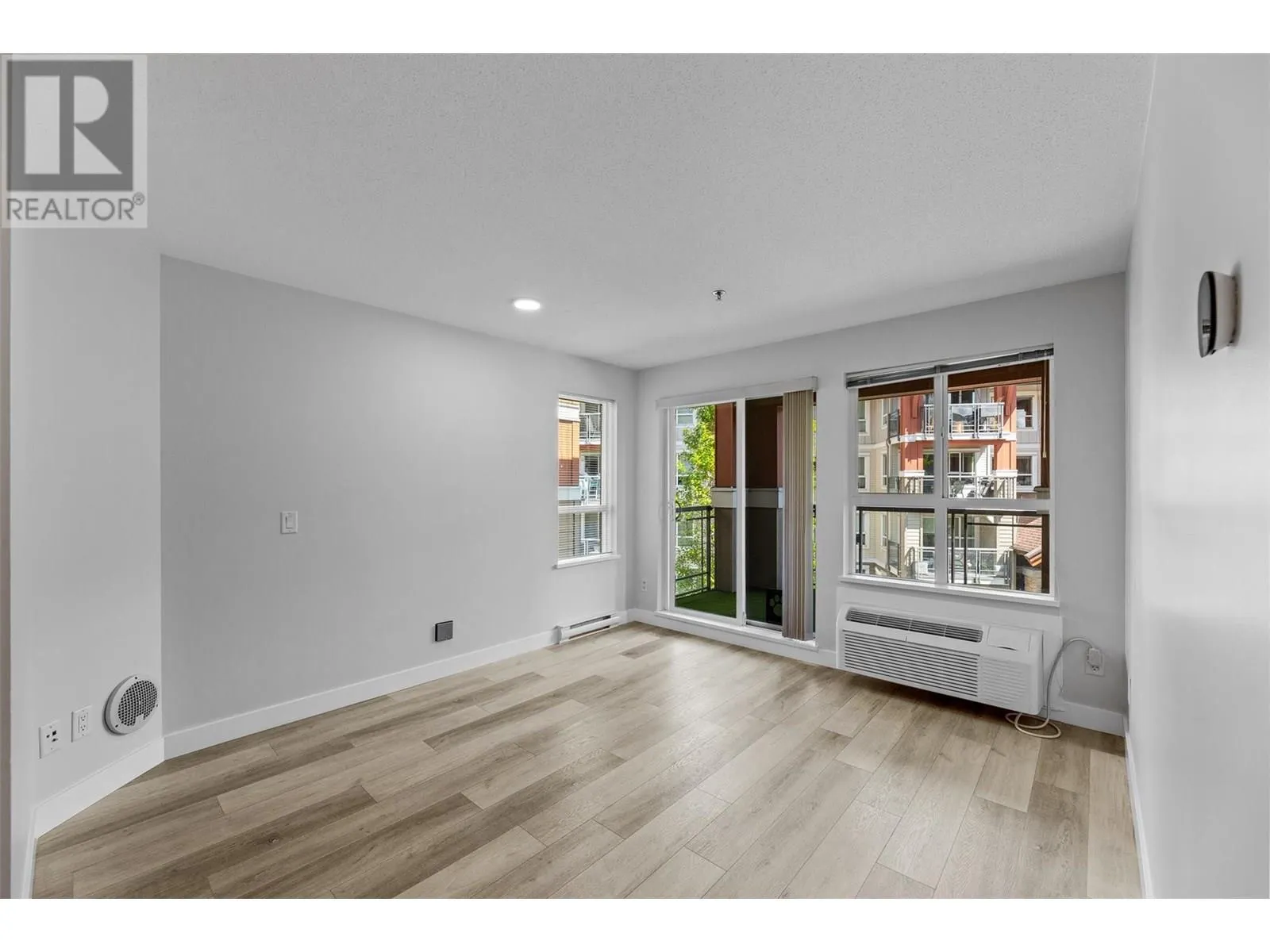 1083 Sunset Drive Unit# 319
