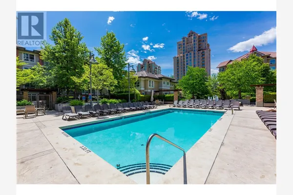 1083 Sunset Drive Unit# 319