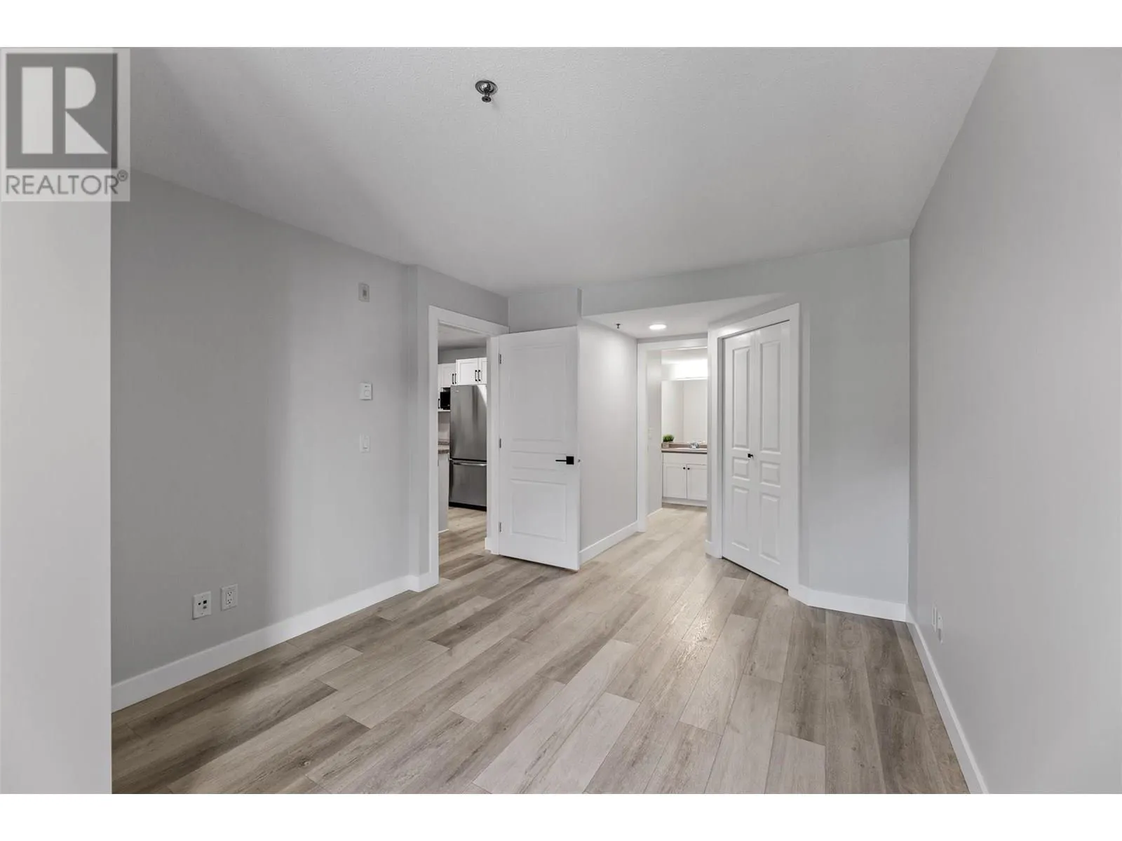1083 Sunset Drive Unit# 319