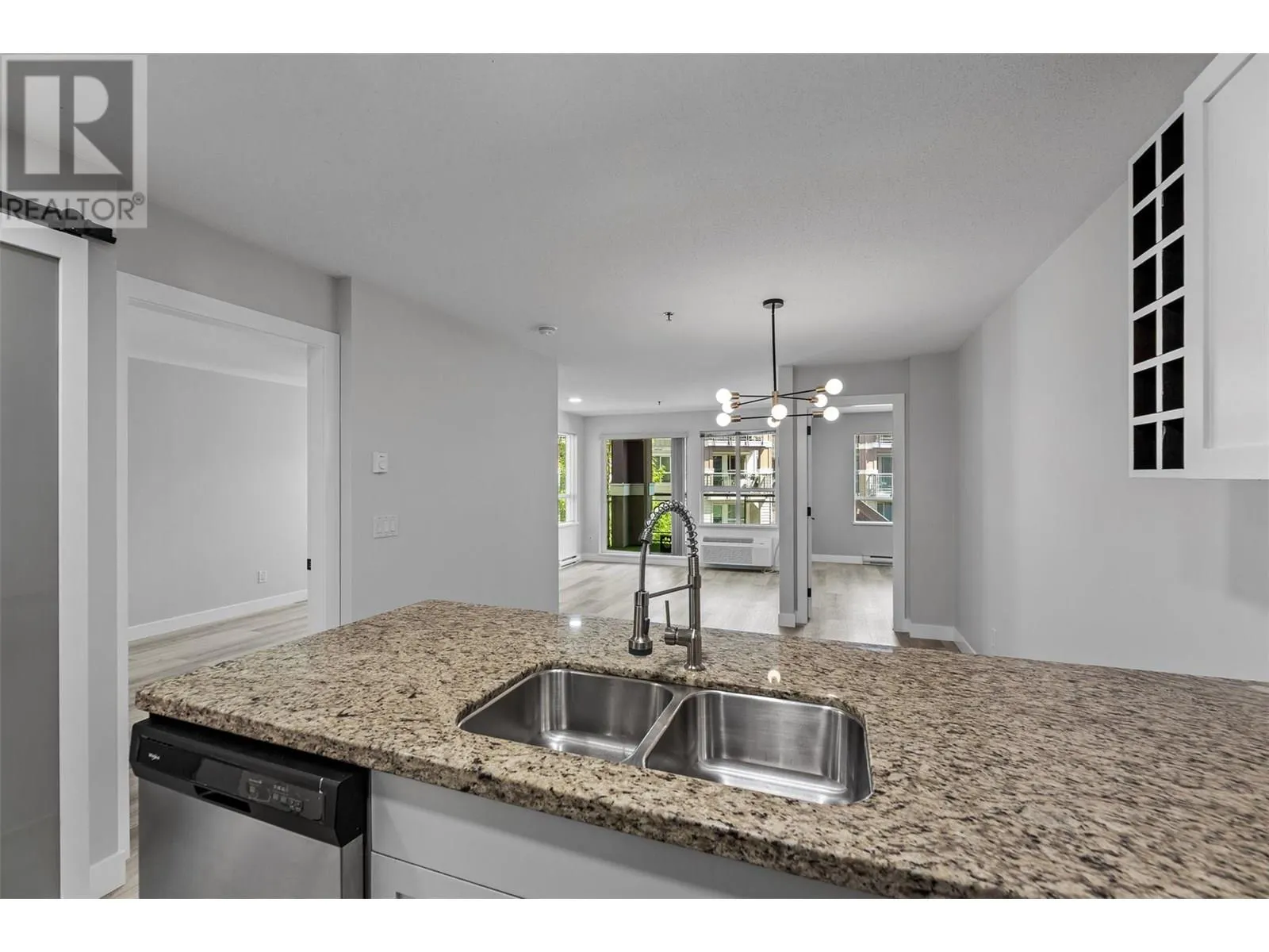 1083 Sunset Drive Unit# 319