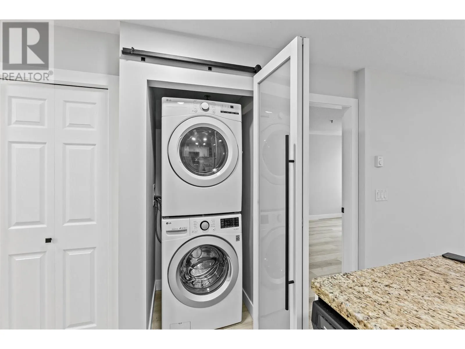 1083 Sunset Drive Unit# 319